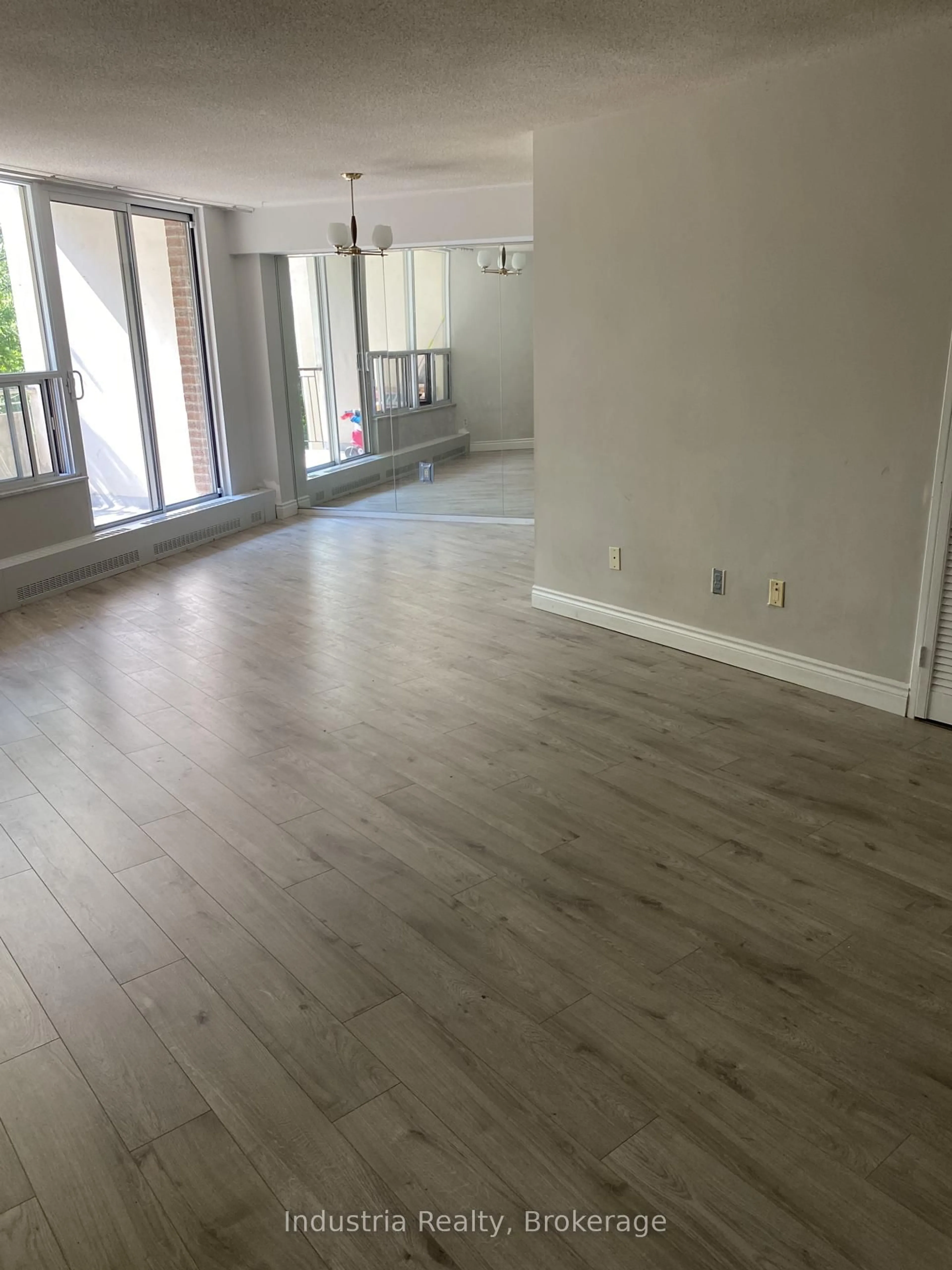 A pic of a room for 60 Pavane Linkway Blvd #R2-2, Toronto Ontario M3C 1A1