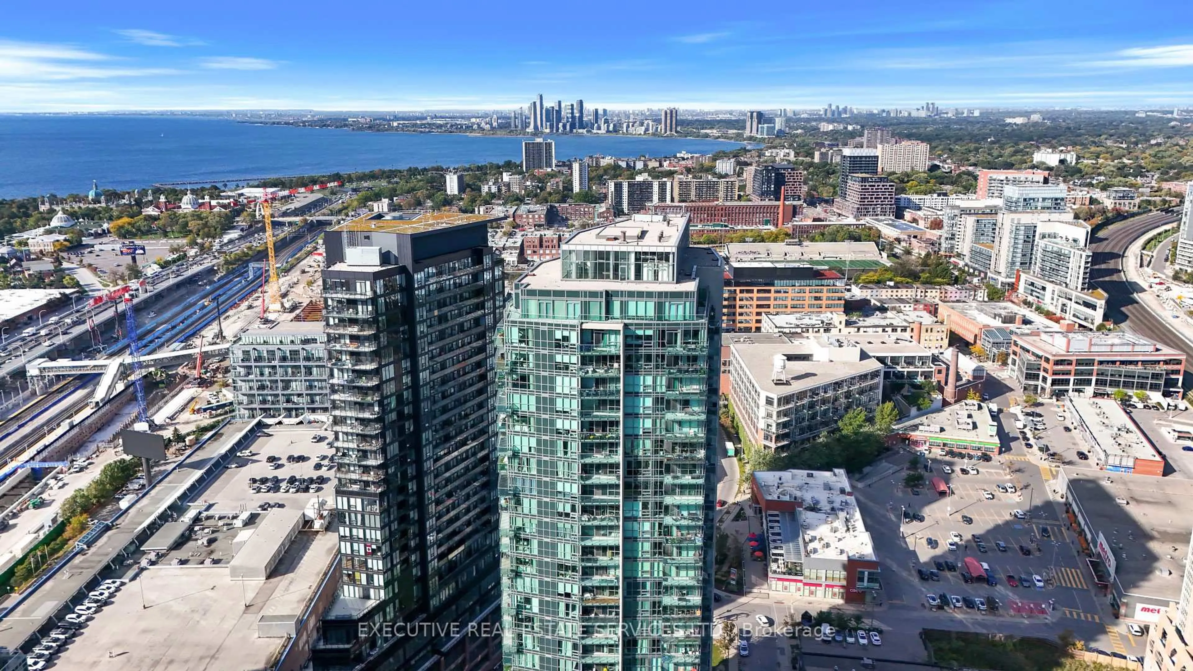 A pic from outside/outdoor area/front of a property/back of a property/a pic from drone, city buildings view from balcony for 150 East Liberty St #605, Toronto Ontario M6K 3R5