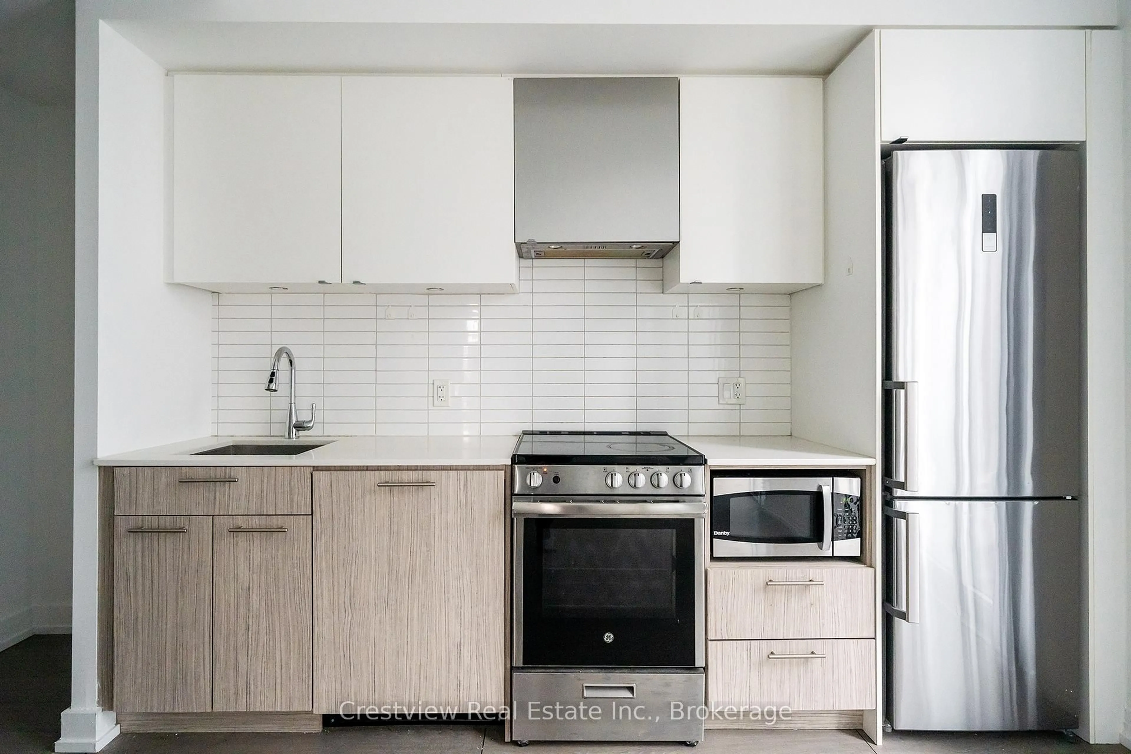 Standard kitchen, unknown for 251 Jarvis St #1025, Toronto Ontario M5B 0C3