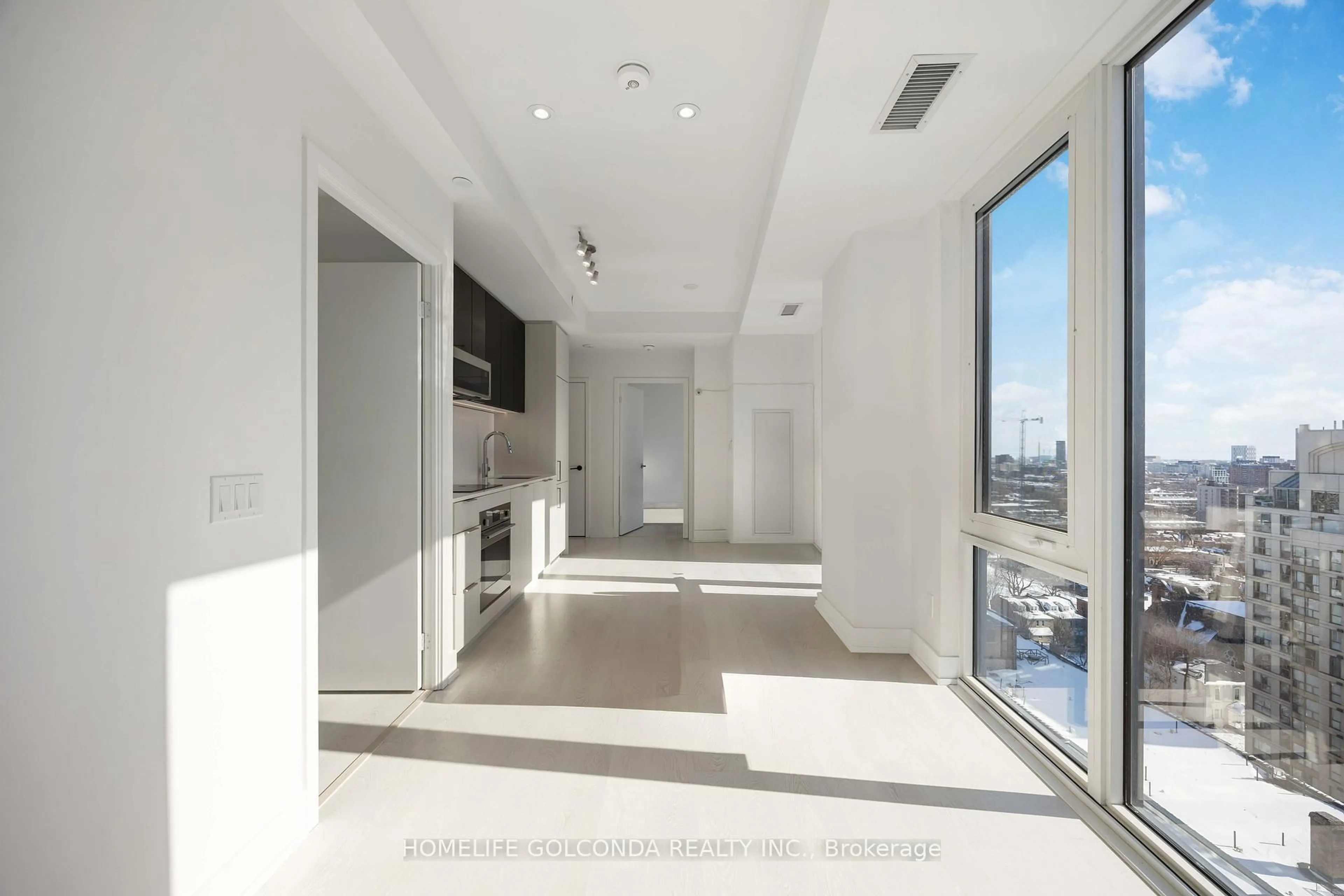 Unknown for 308 Jarvis St #1803, Toronto Ontario M5B 0E3