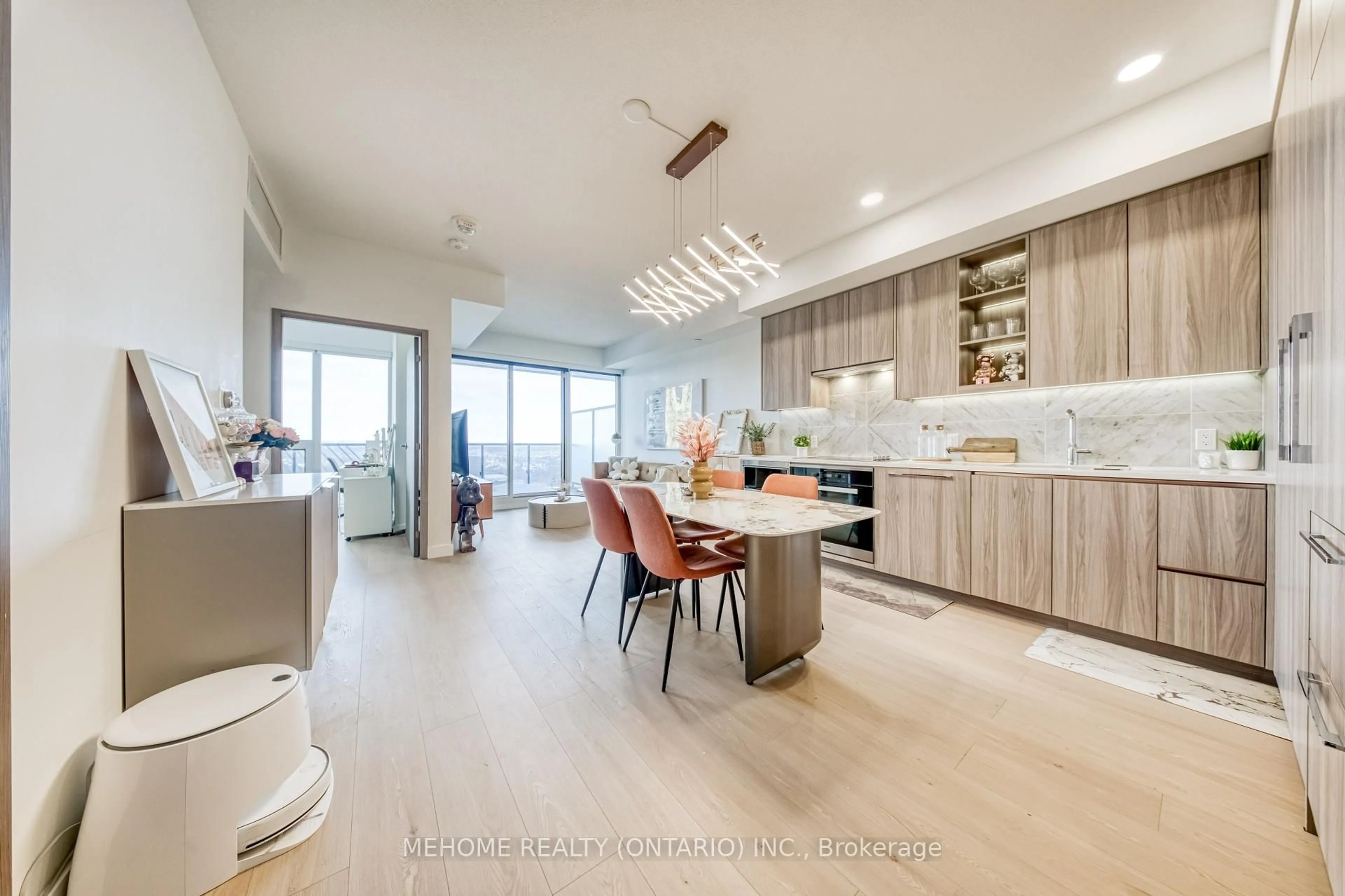 Open concept kitchen, unknown for 95 McMahon Dr #3907, Toronto Ontario M2K 0H1