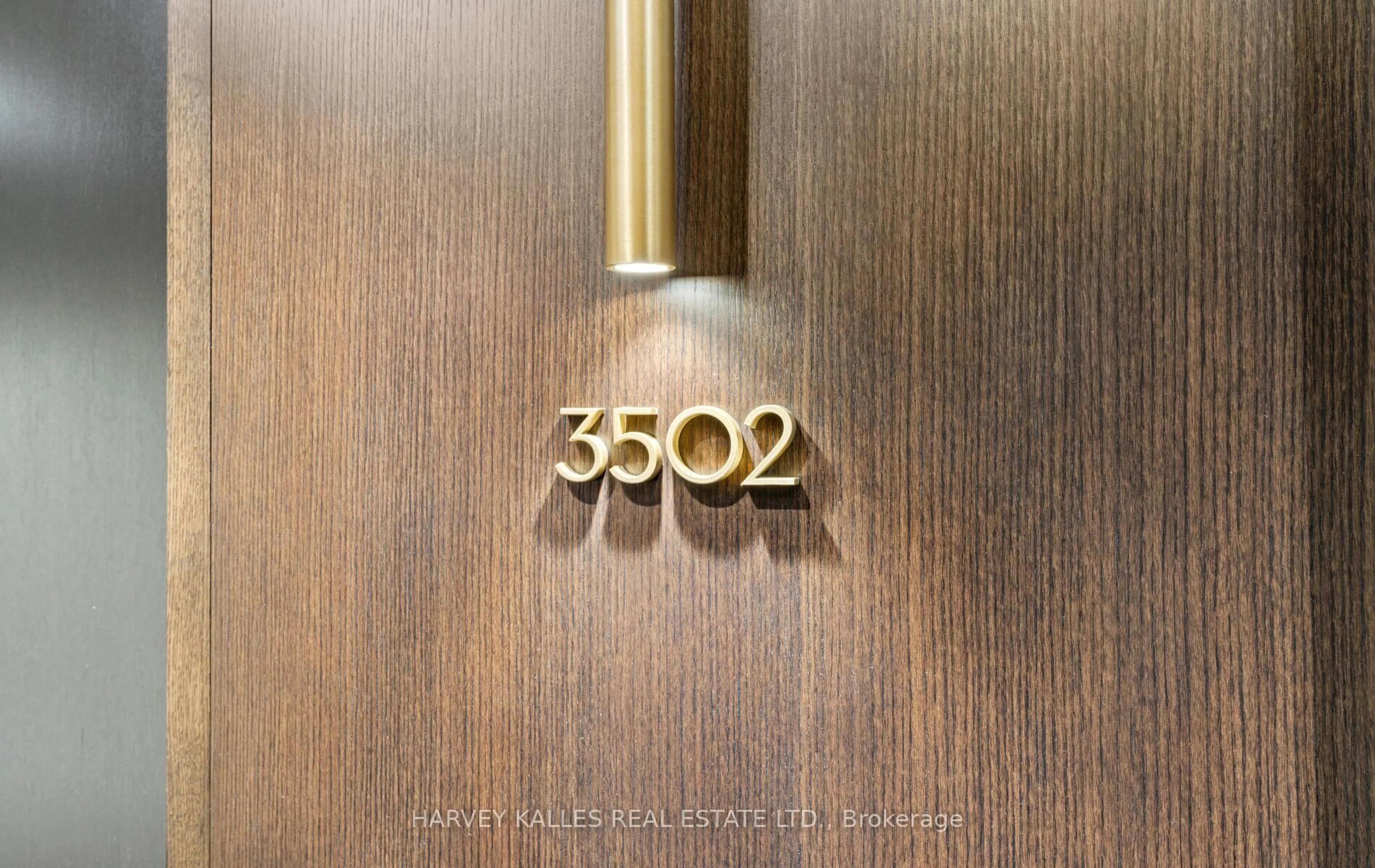 Unknown for 200 Cumberland St #3502, Toronto Ontario M5R 0B7