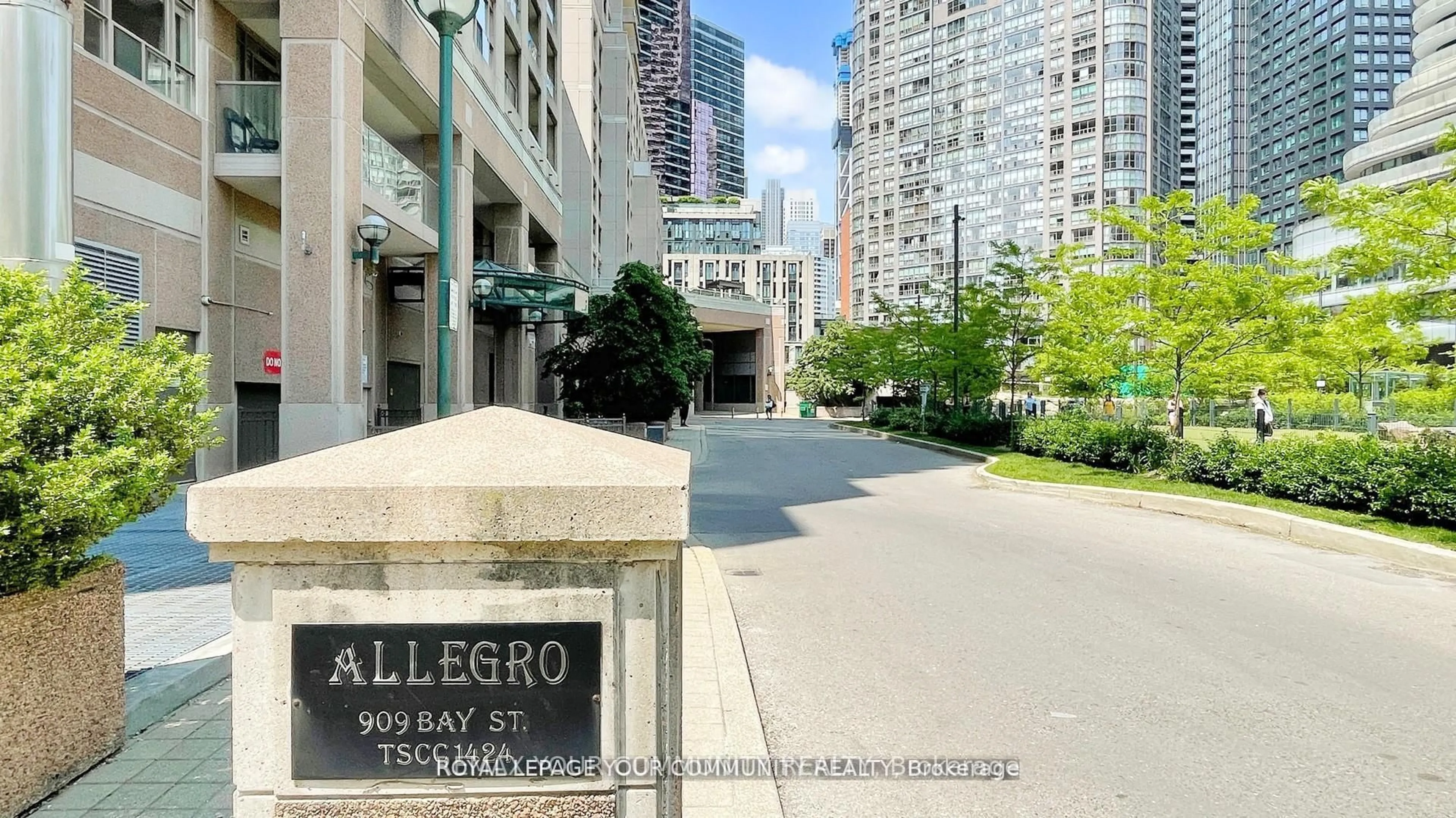 Unknown for 909 Bay St #1609, Toronto Ontario M5S 3G2