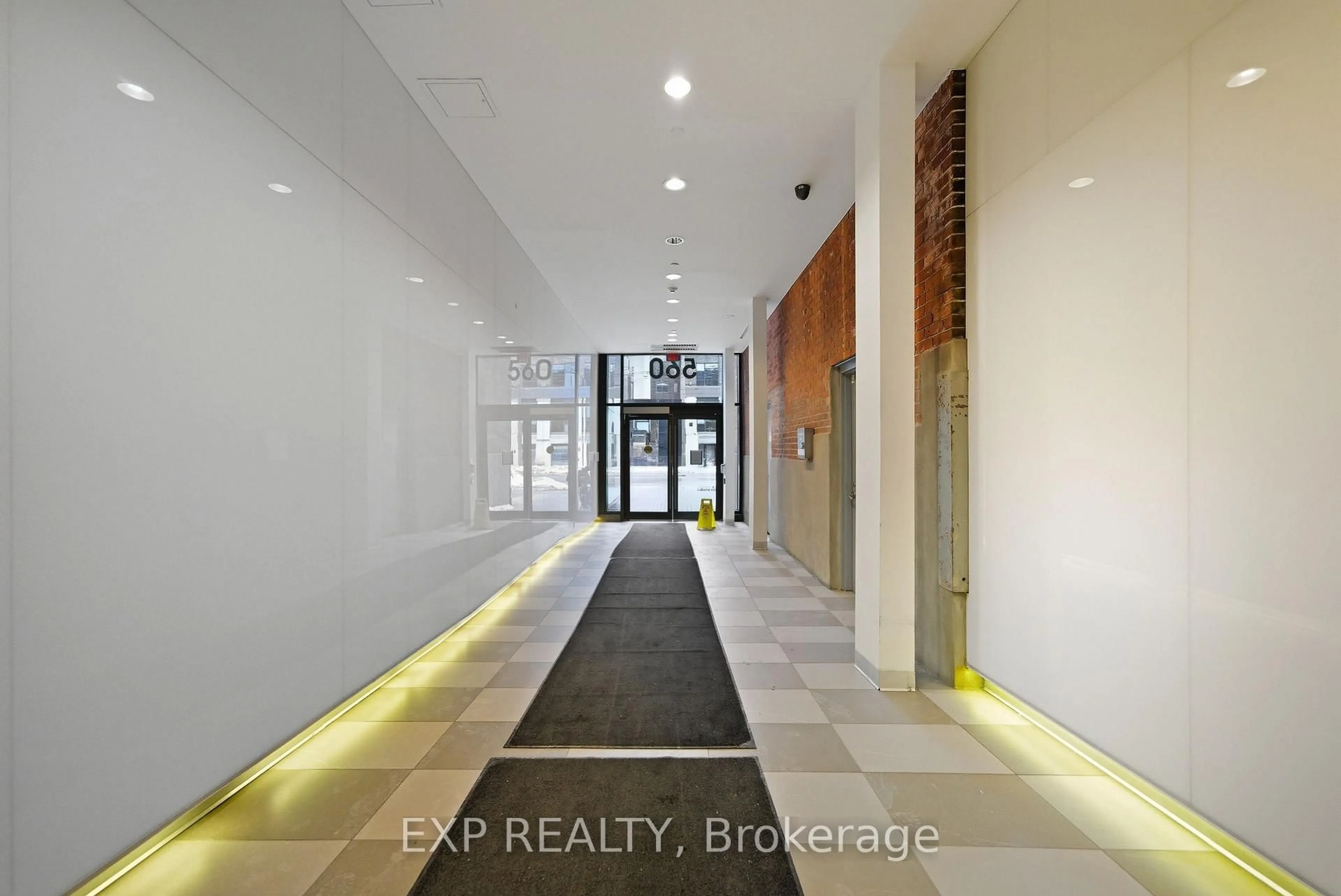 Indoor foyer for 560 King St #213, Toronto Ontario M5V 0L6