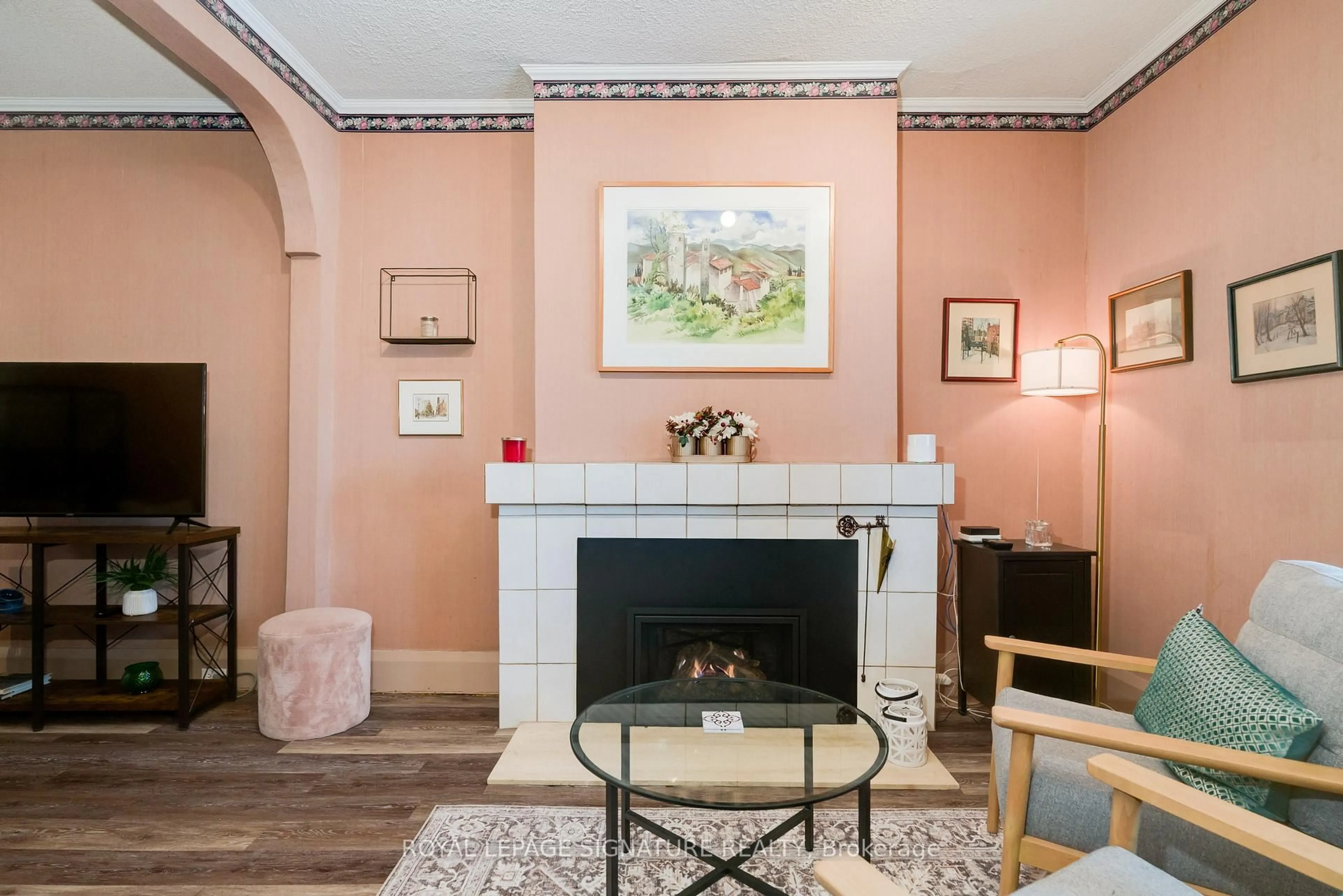 Unknown for 1089 Mt Pleasant Rd, Toronto Ontario M4P 2M7