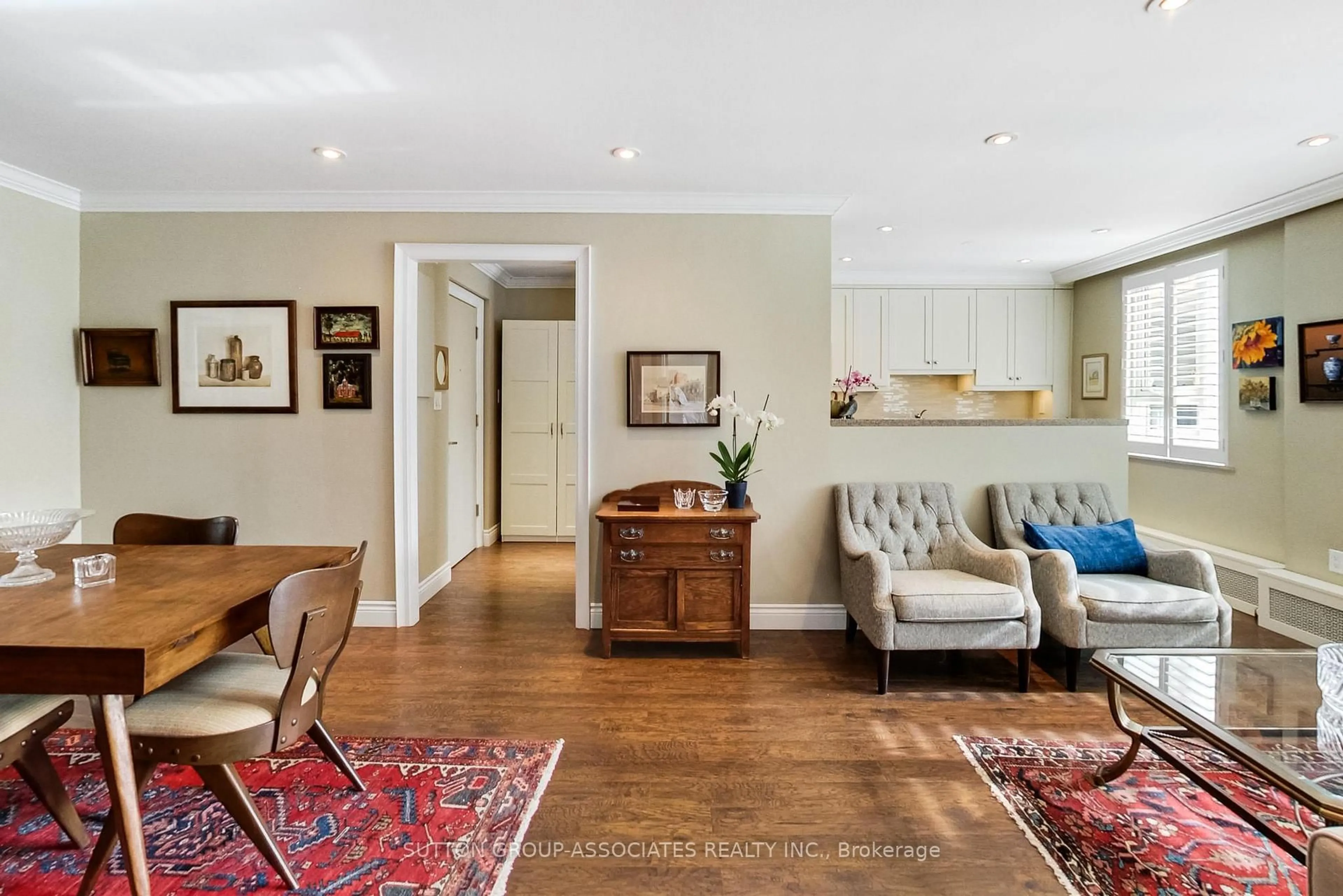 Living room with furniture, unknown for 40 Glen Rd #204, Toronto Ontario M4W 2V1