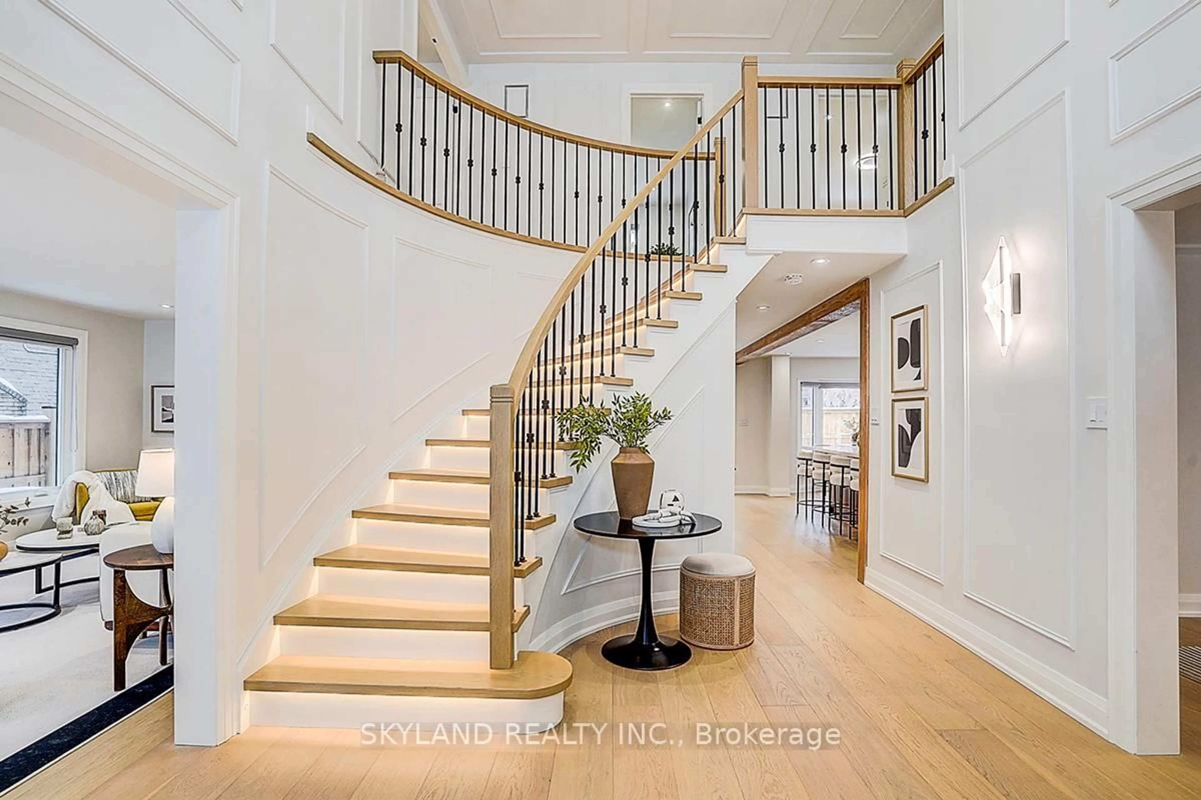 Stairs for 283 Hidden Tr, Toronto Ontario M2R 3S7