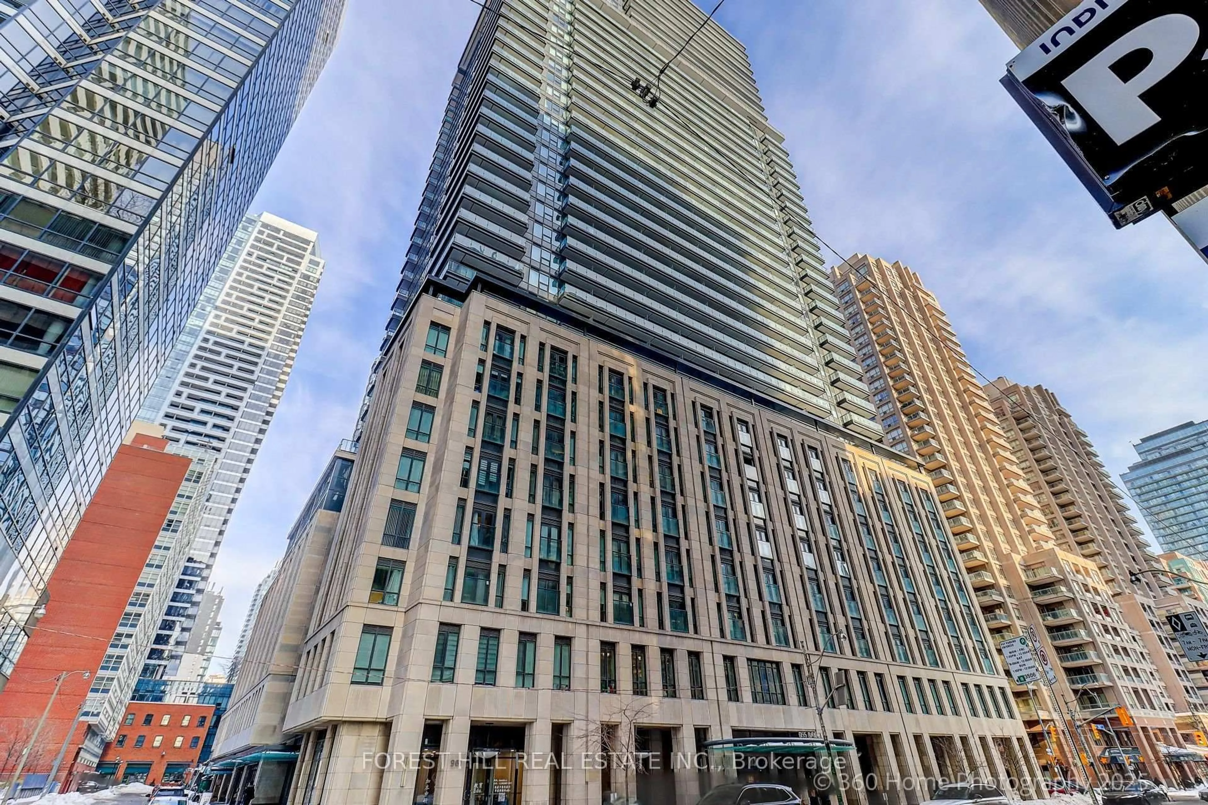 Indoor foyer for 955 Bay St #2103, Toronto Ontario M5S 0C6