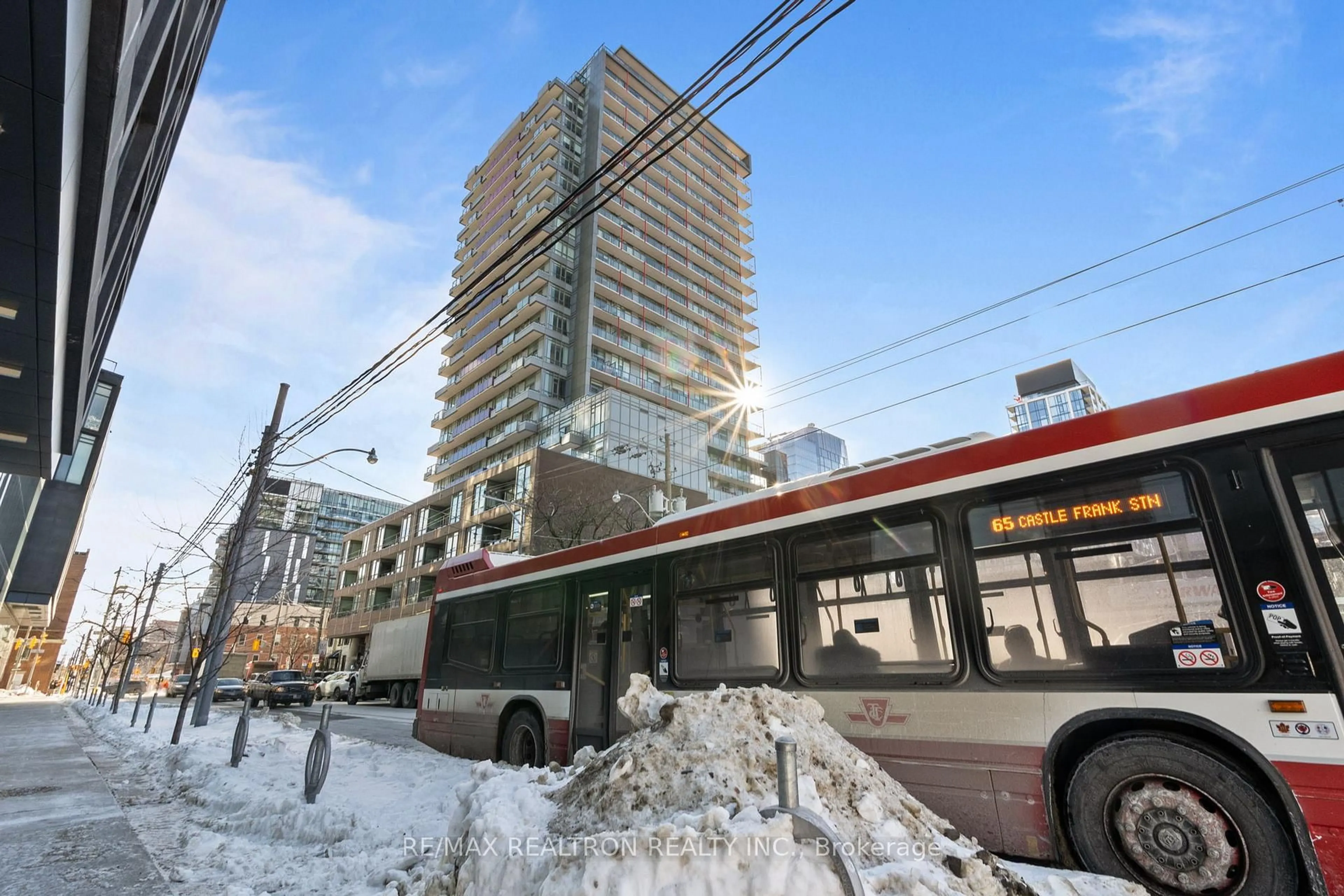 Parking for 120 Parliament St #1805, Toronto Ontario M5A 2Y8