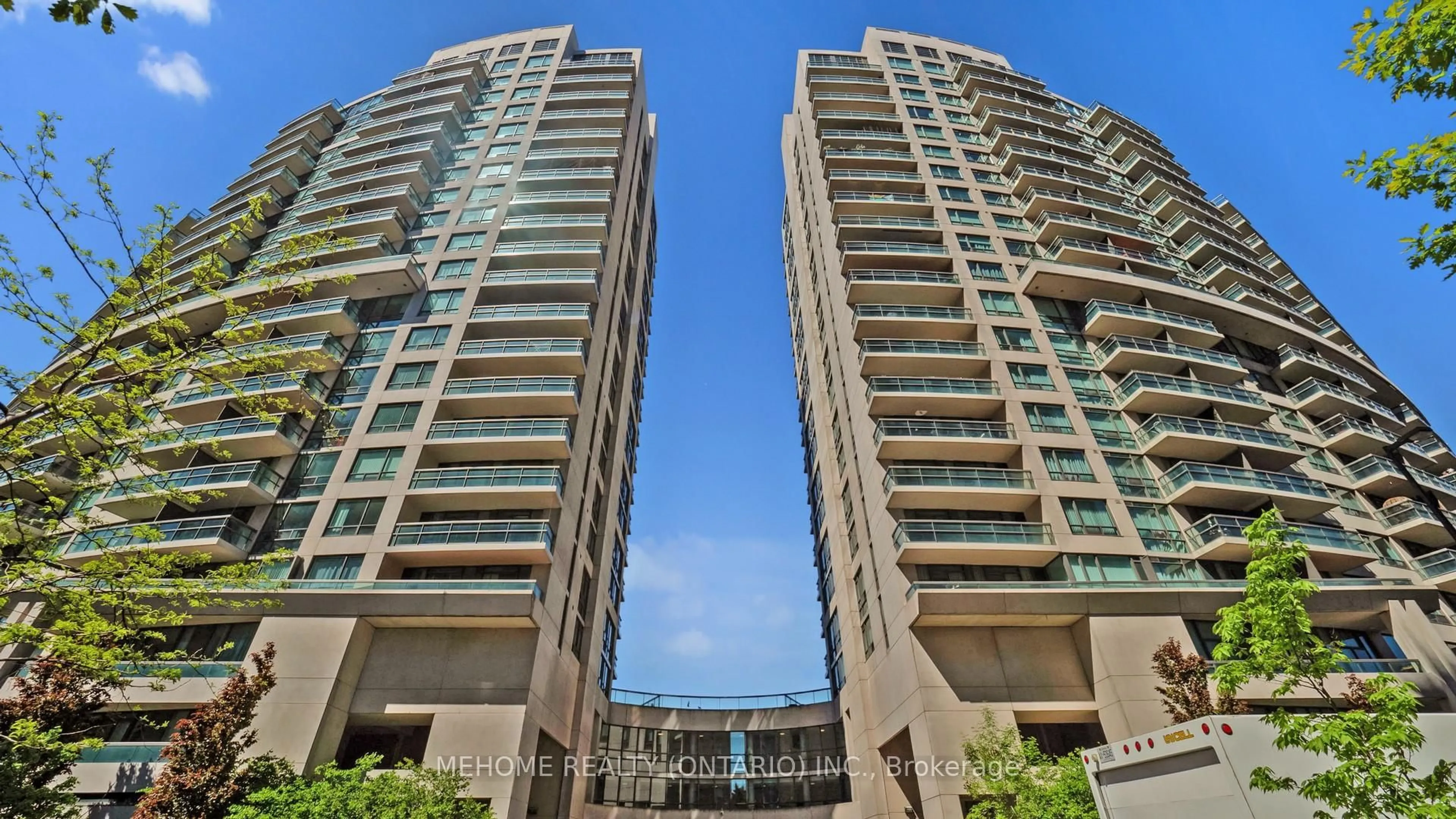 Indoor foyer for 509 Beecroft Rd #1611, Toronto Ontario M2N 0A3