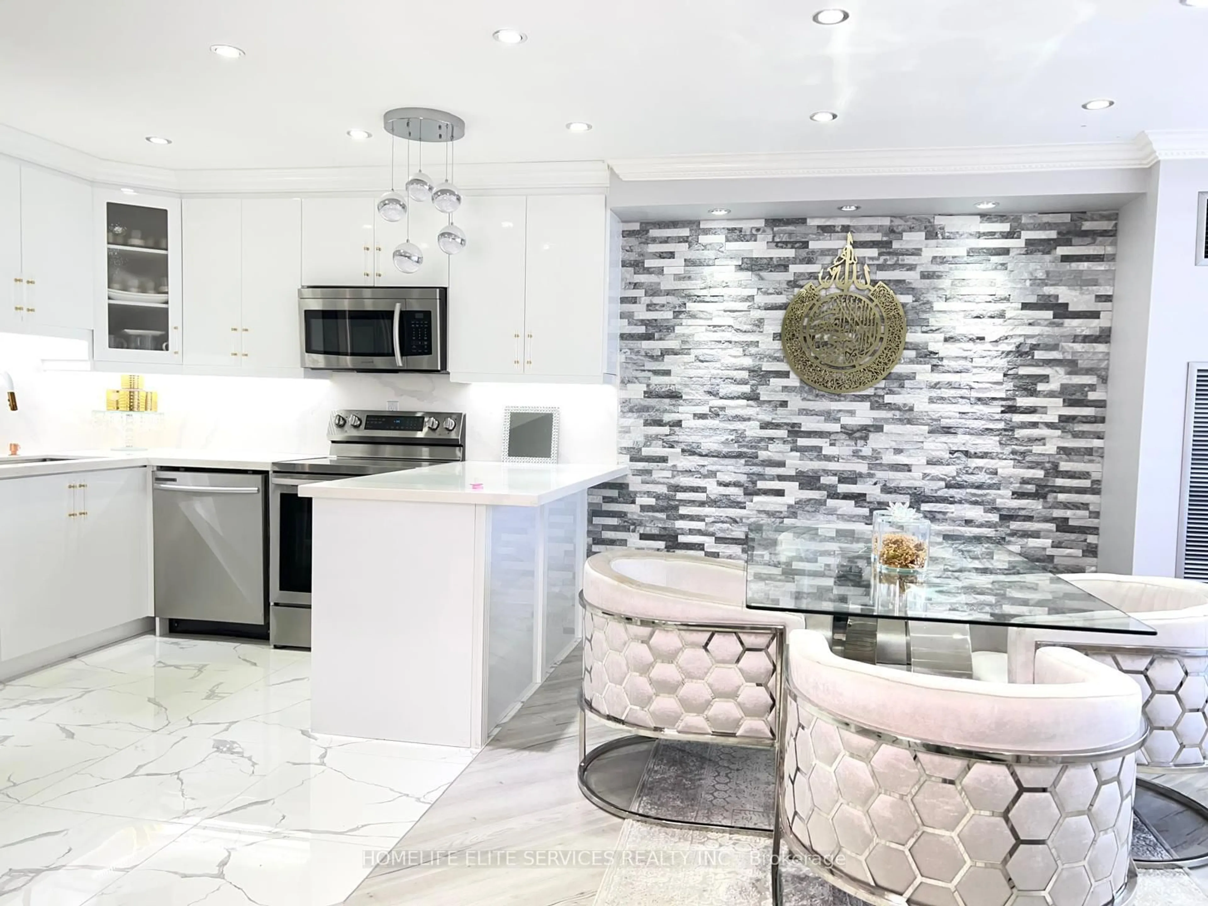 Contemporary kitchen, ceramic/tile floor for 75 Graydon Hall Dr #1608, Toronto Ontario M3A 3M5