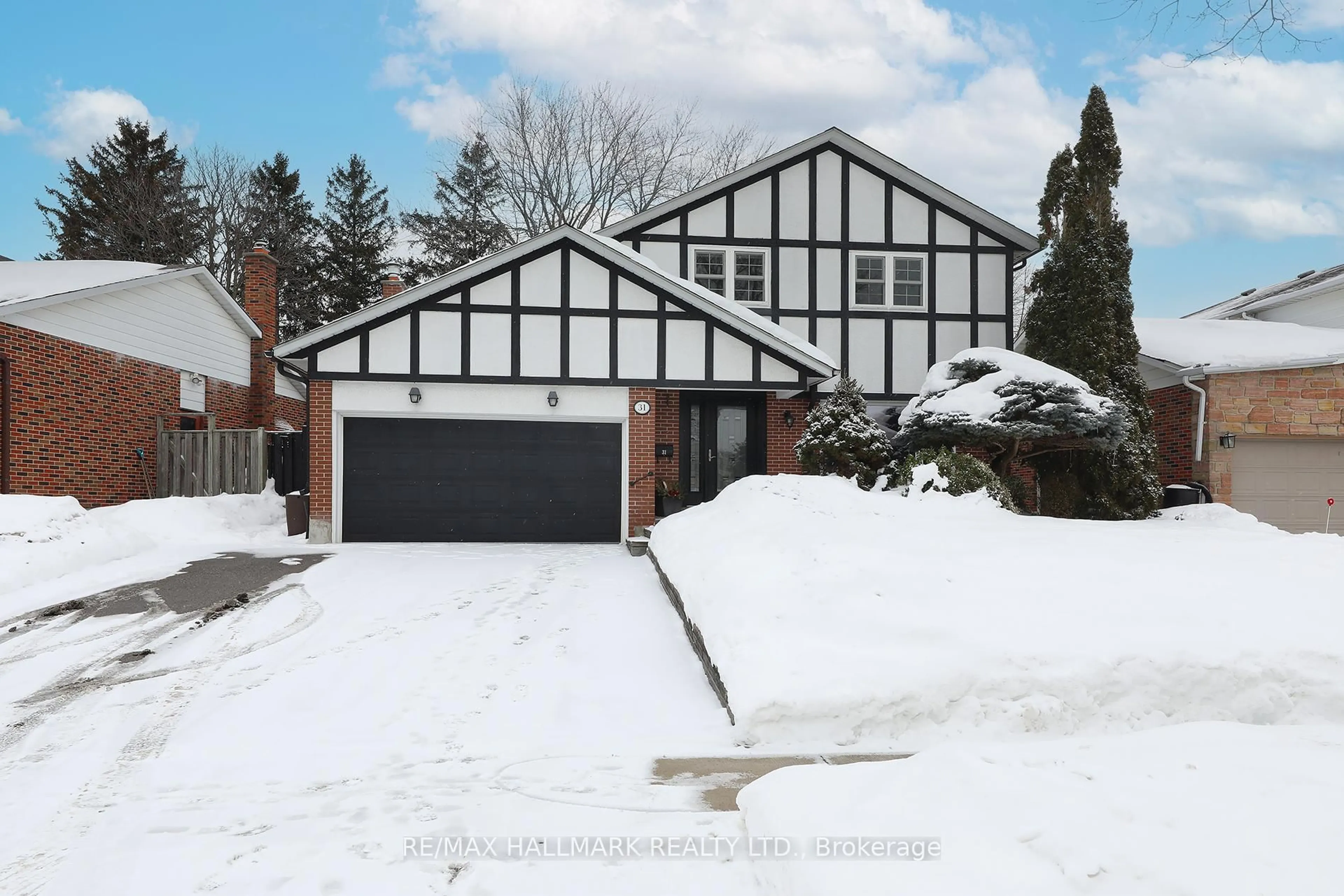 Home with brick exterior material, street for 31 Ranchdale Cres, Toronto Ontario M3A 2M1