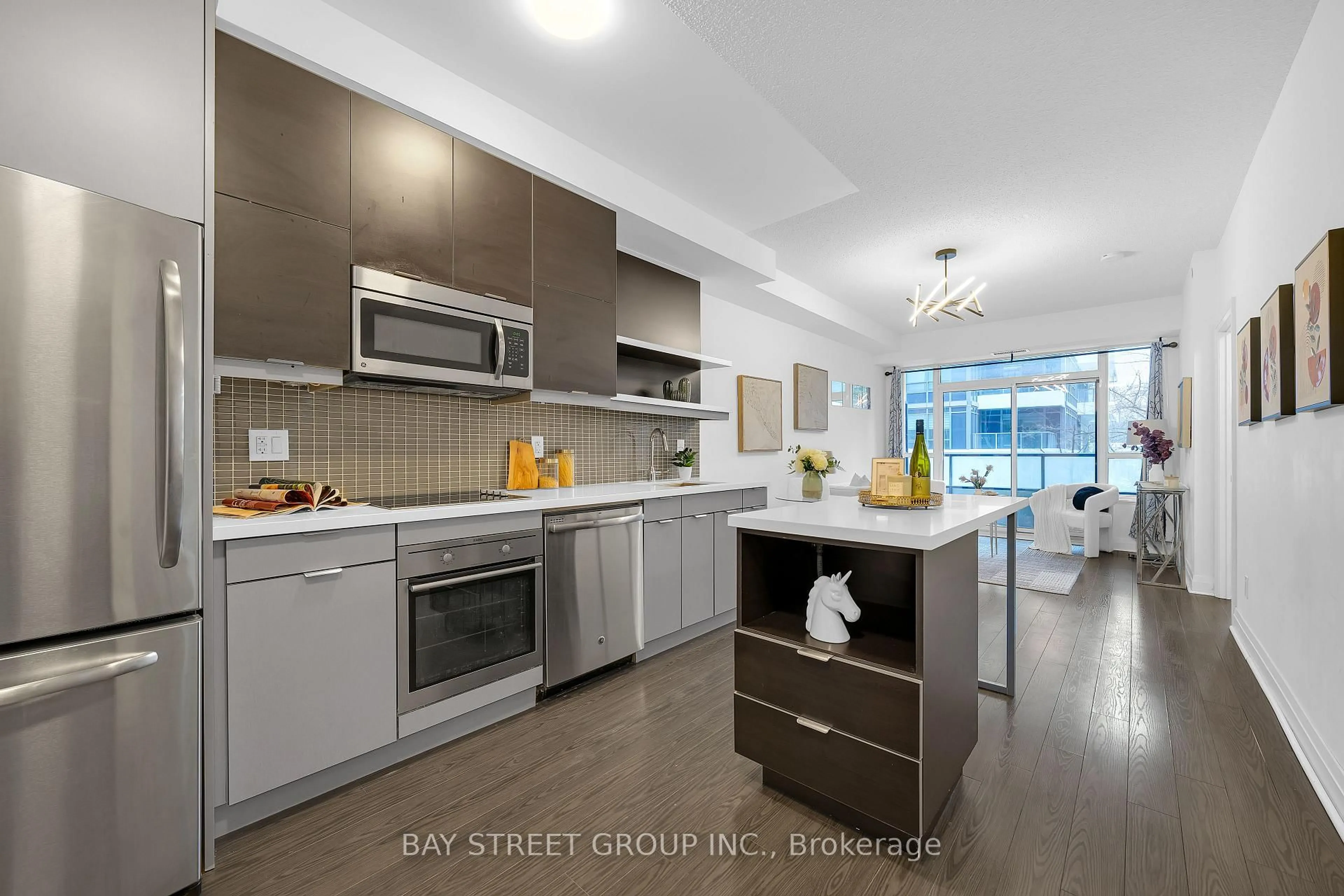 Open concept kitchen, ceramic/tile floor for 399 Spring Garden Ave #225, Toronto Ontario M2N 3H6