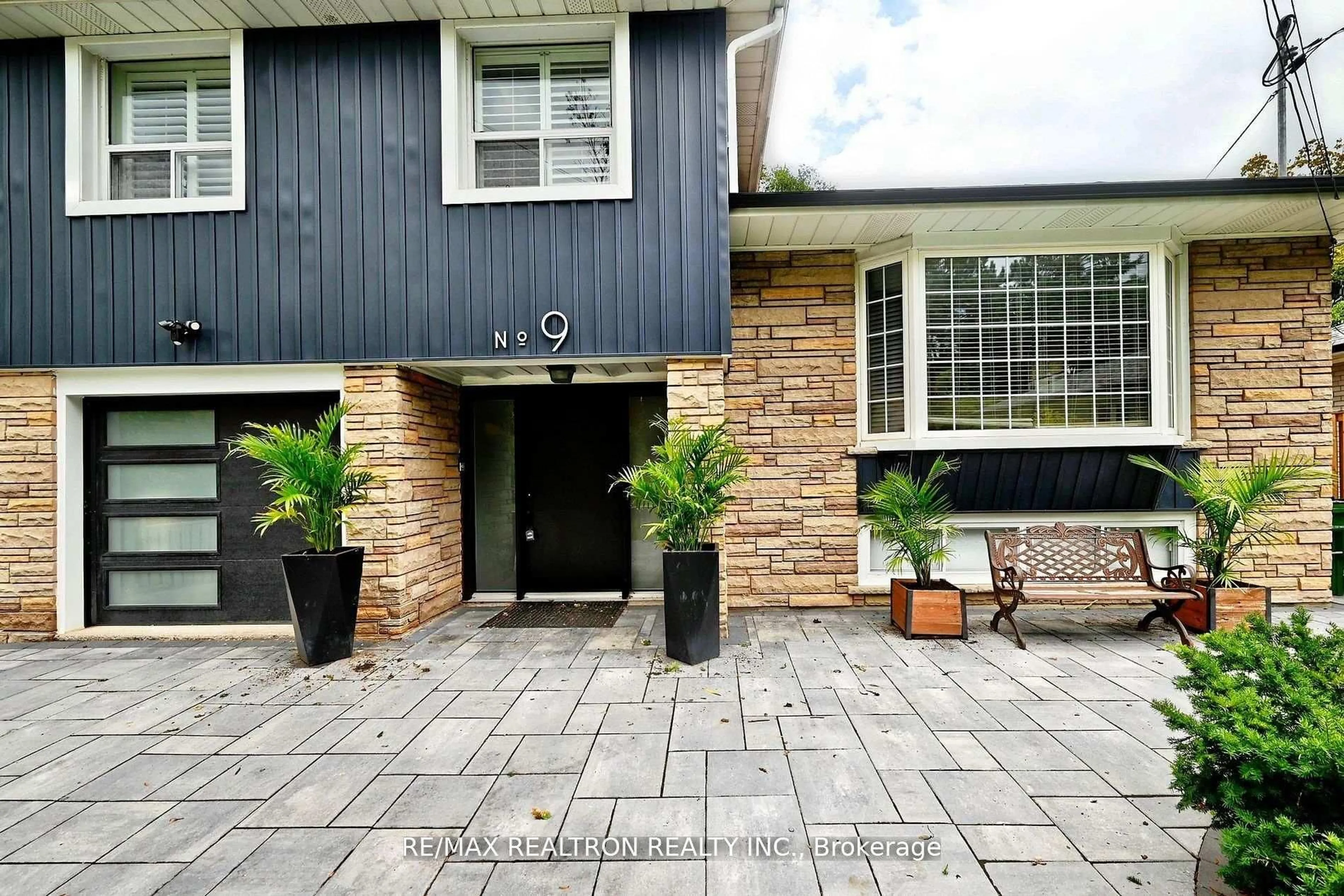 Unknown for 9 Karen Rd, Toronto Ontario M3A 3L5