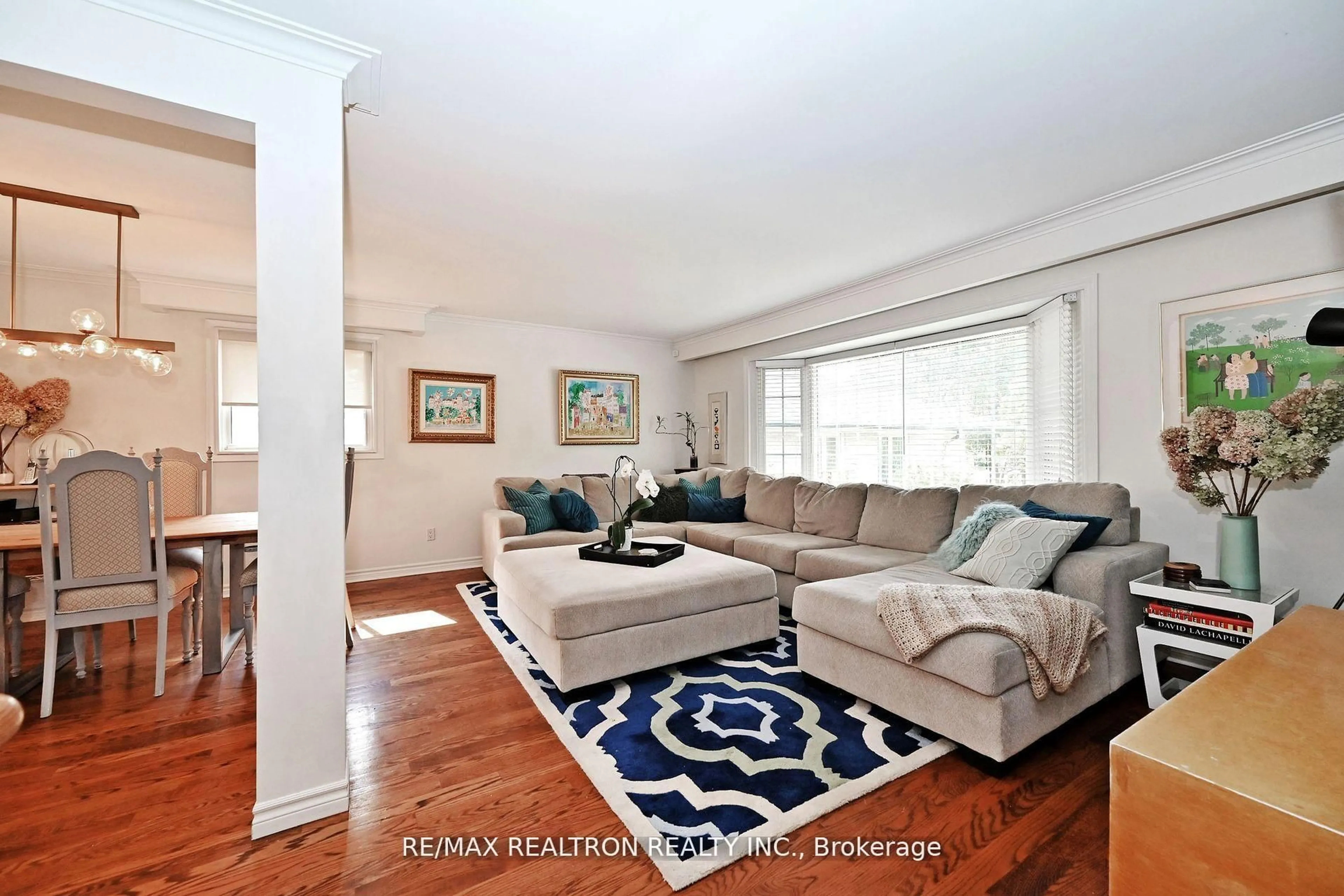 Living room with furniture, unknown for 9 Karen Rd, Toronto Ontario M3A 3L5