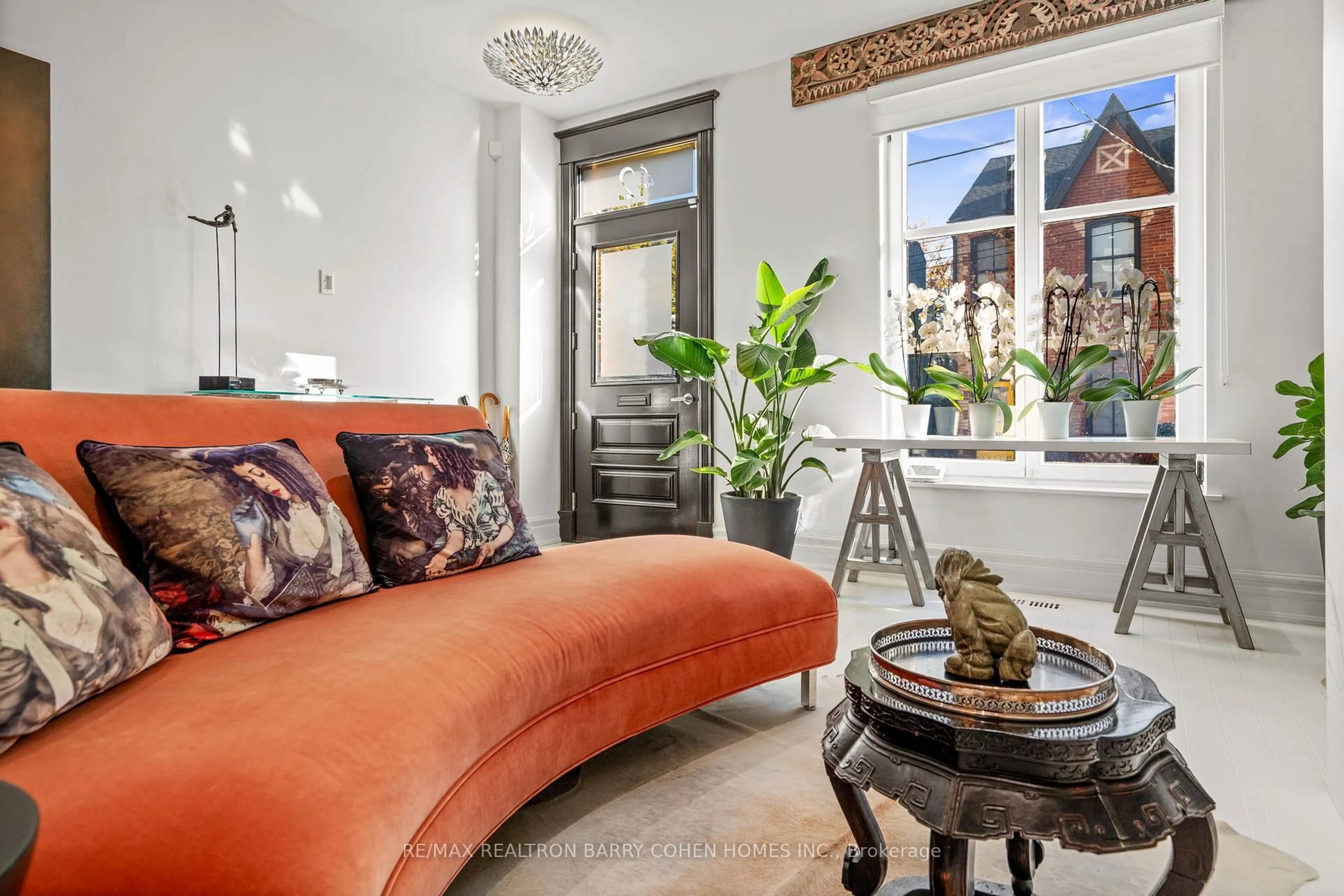 Living room with furniture, unknown for 42 Berryman St, Toronto Ontario M5R 1M6