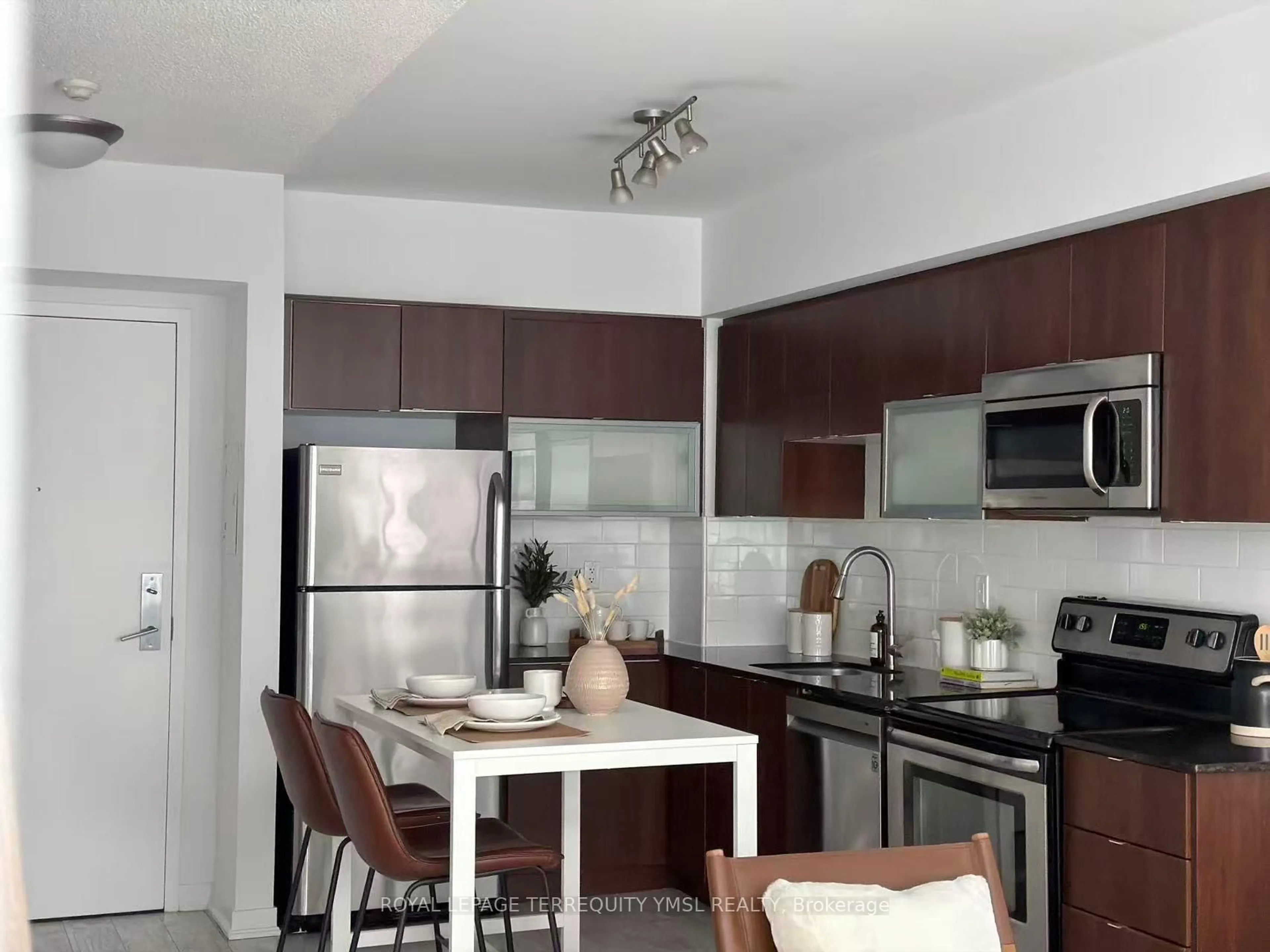 Unknown for 59 East Liberty St #802, Toronto Ontario M6K 3R1