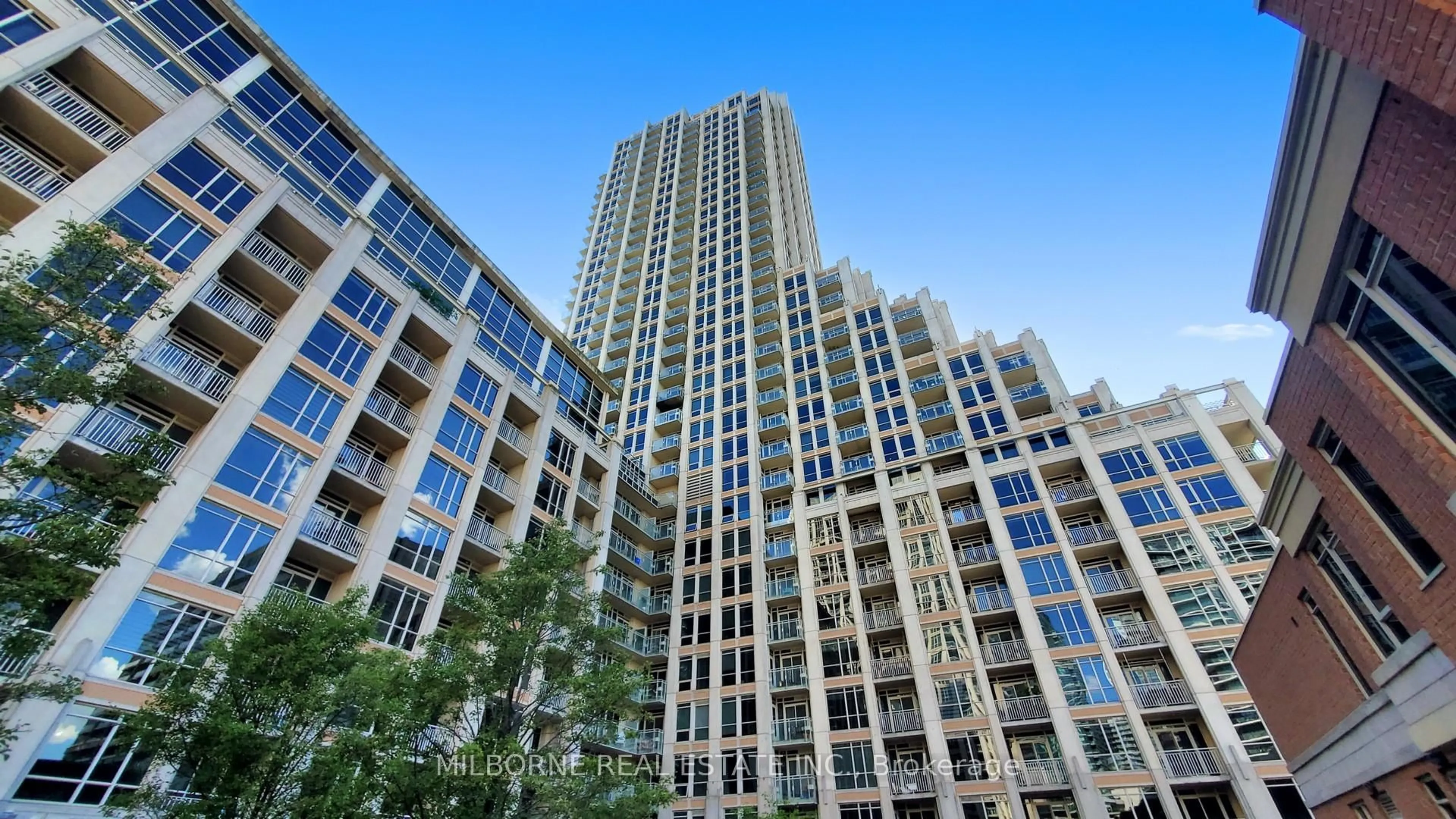 Unknown for 628 Fleet St #926, Toronto Ontario M5V 1A8