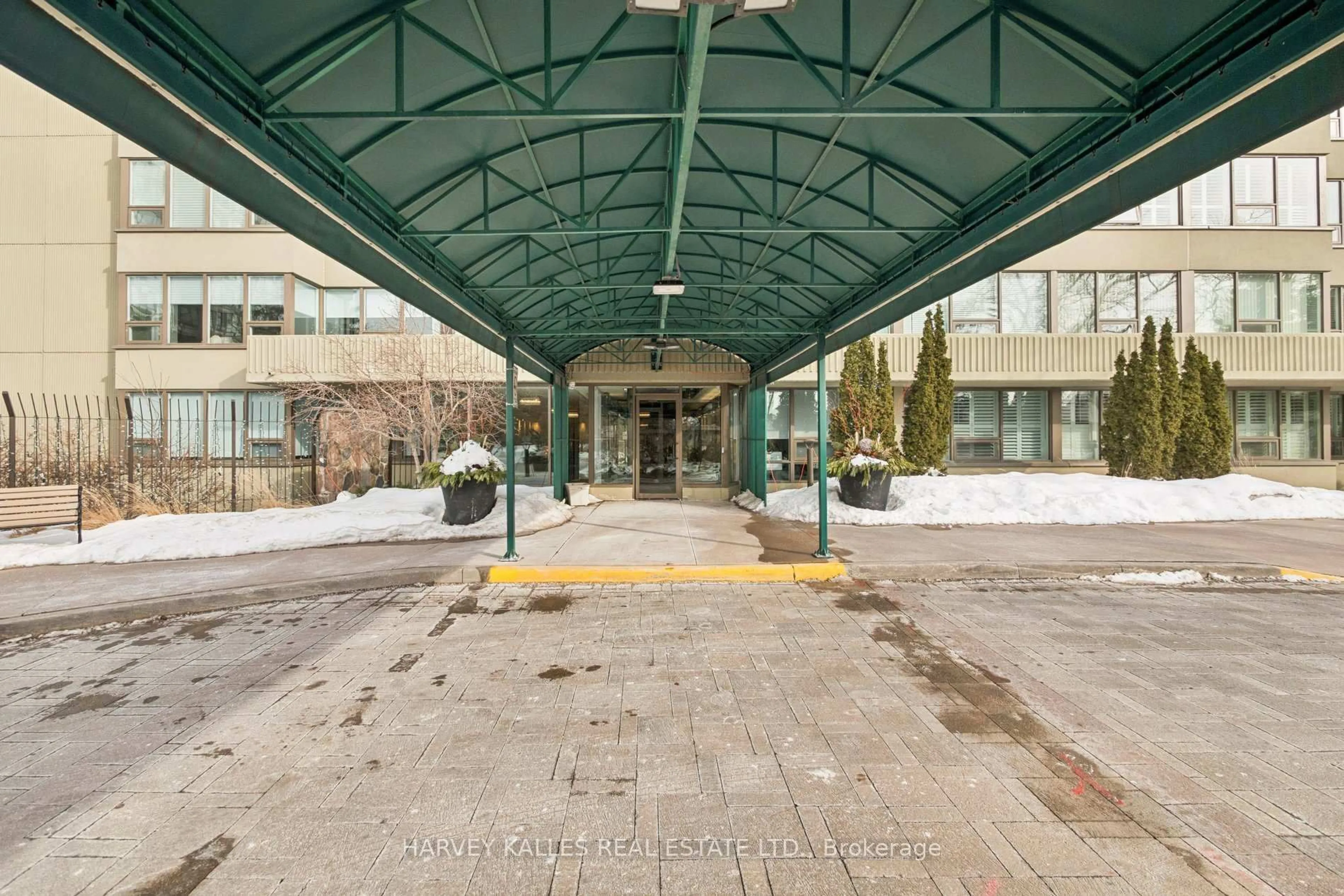 Indoor foyer for 55 Skymark Dr #2403, Toronto Ontario M2H 3N4