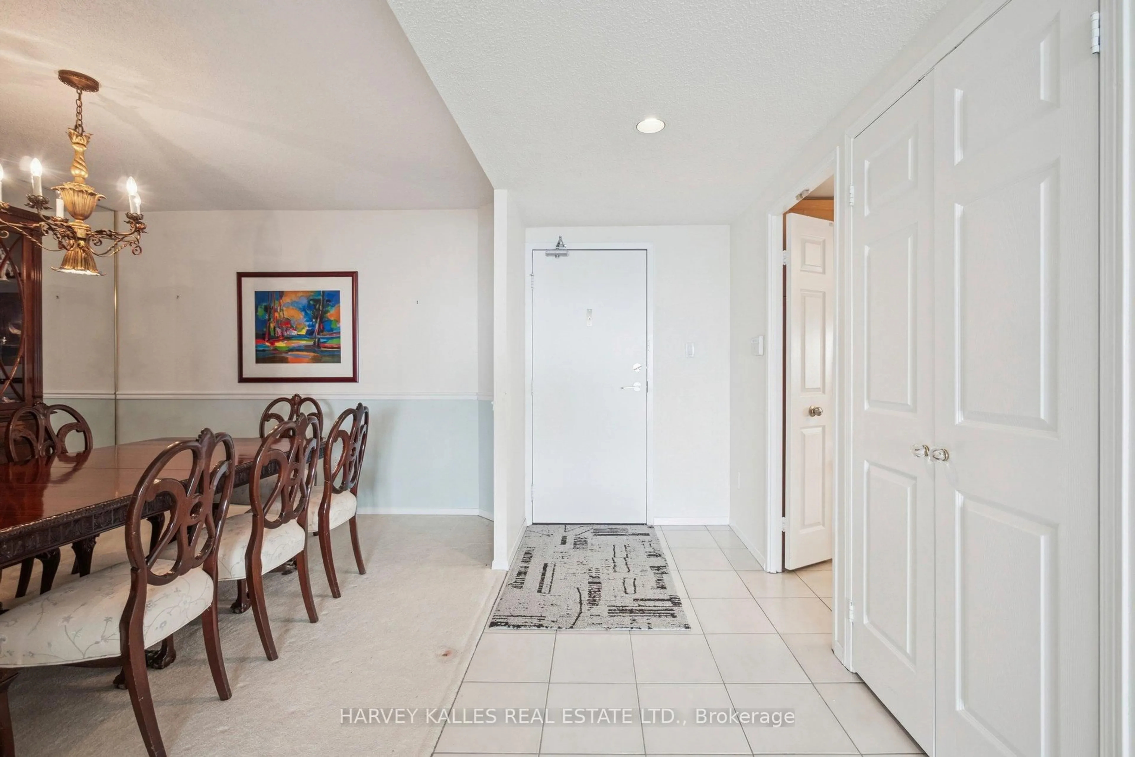 Indoor entryway for 55 Skymark Dr #2403, Toronto Ontario M2H 3N4