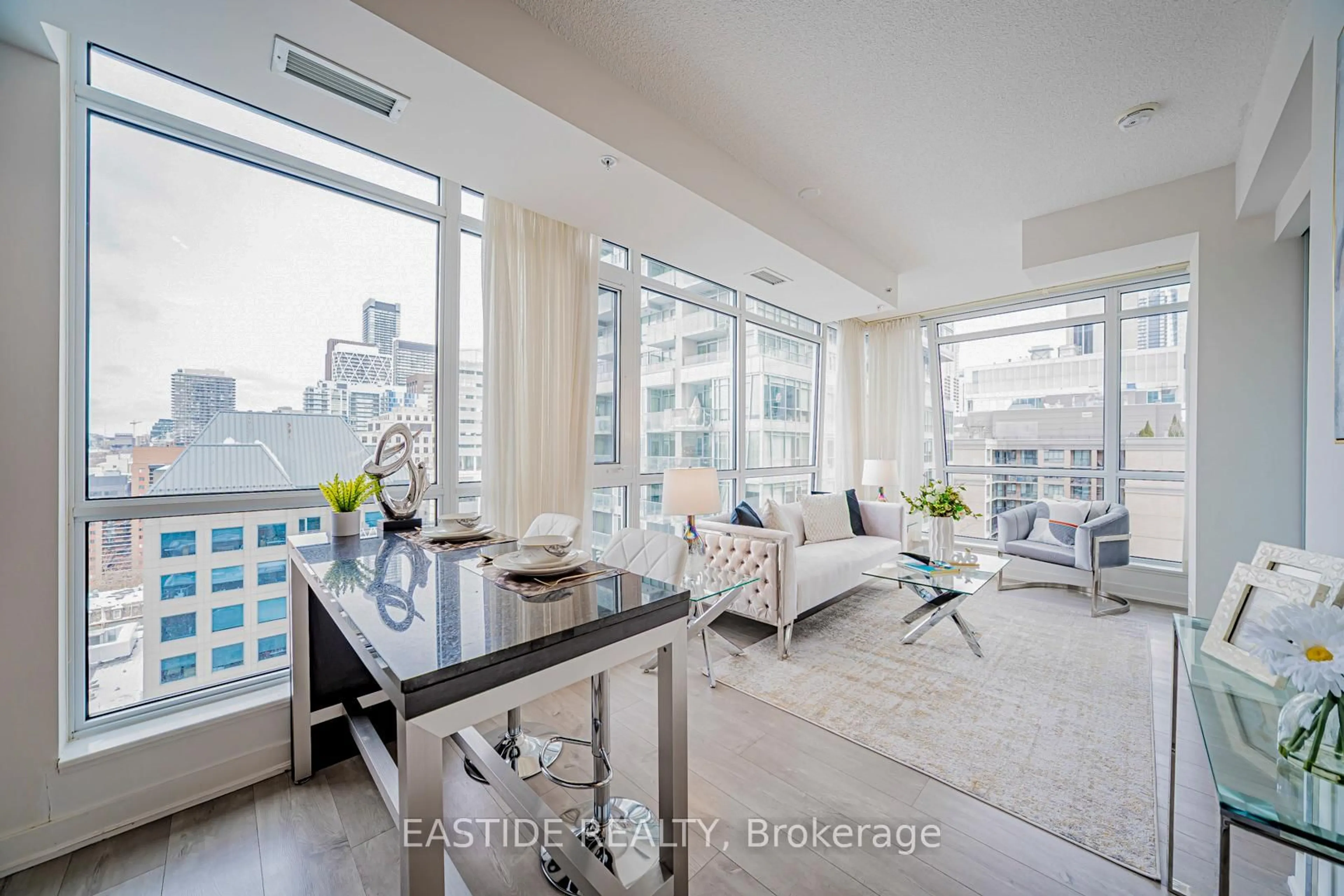 Unknown for 30 Nelson St #1502, Toronto Ontario M5V 0H5