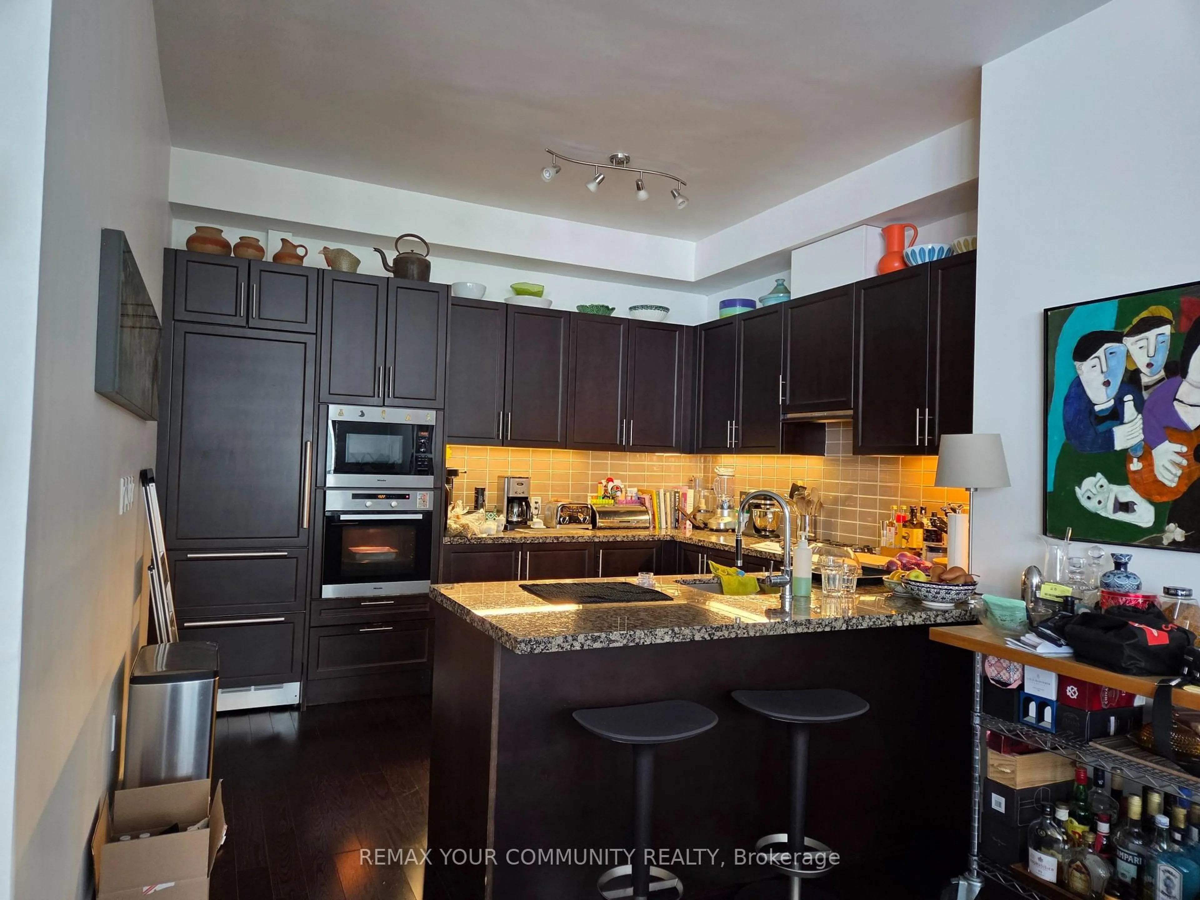 Contemporary kitchen, unknown for 39 Queens Quay #815, Toronto Ontario M5E 0A5