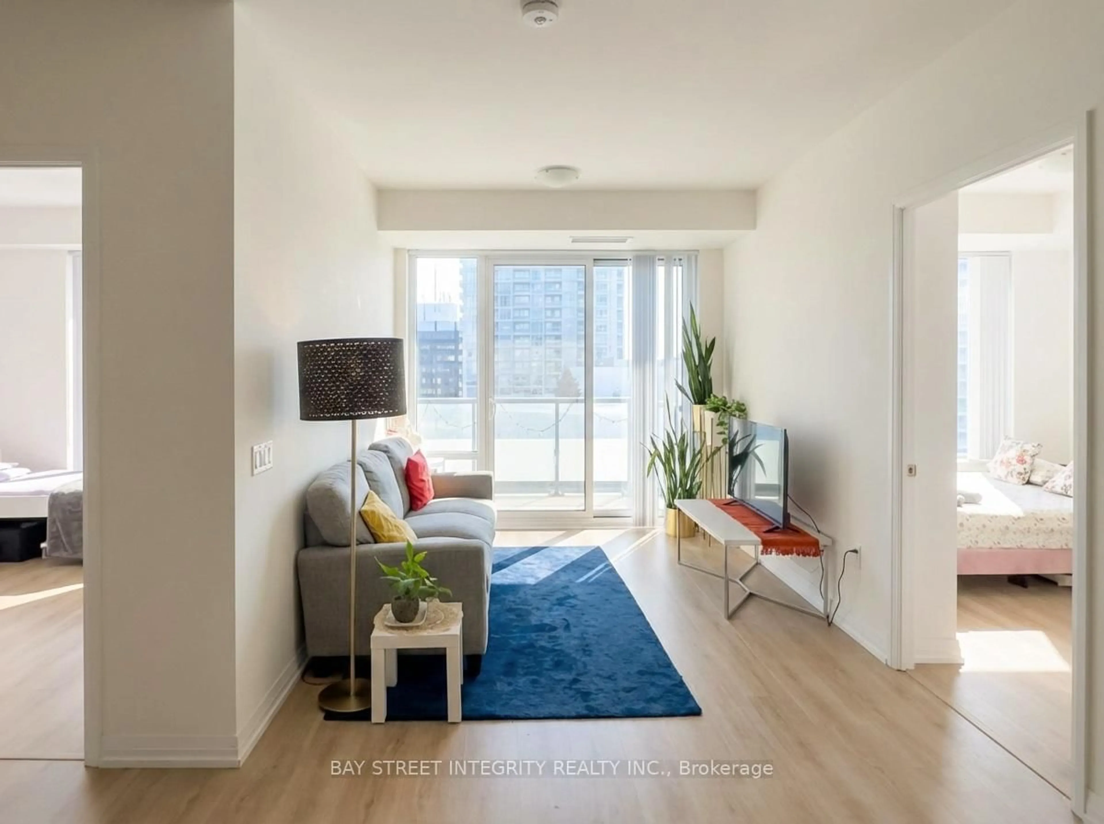 Living room with furniture, unknown for 25 Holly St #2010, Toronto Ontario M4S 0E3