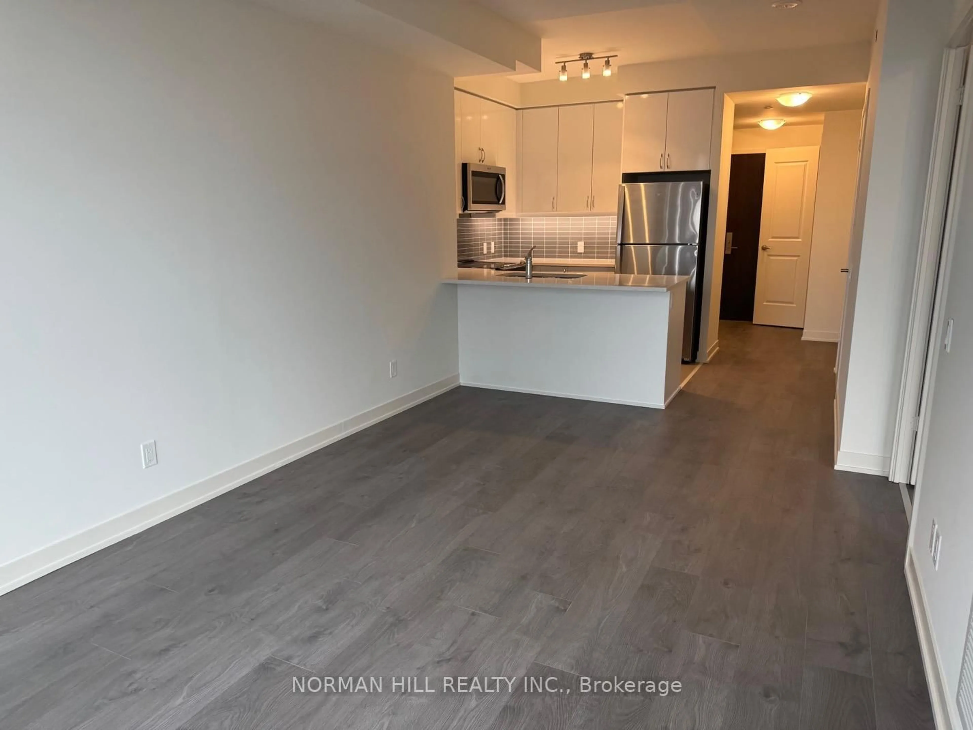A pic of a room for 4955 Yonge St #2616, Toronto Ontario M2N 0L8