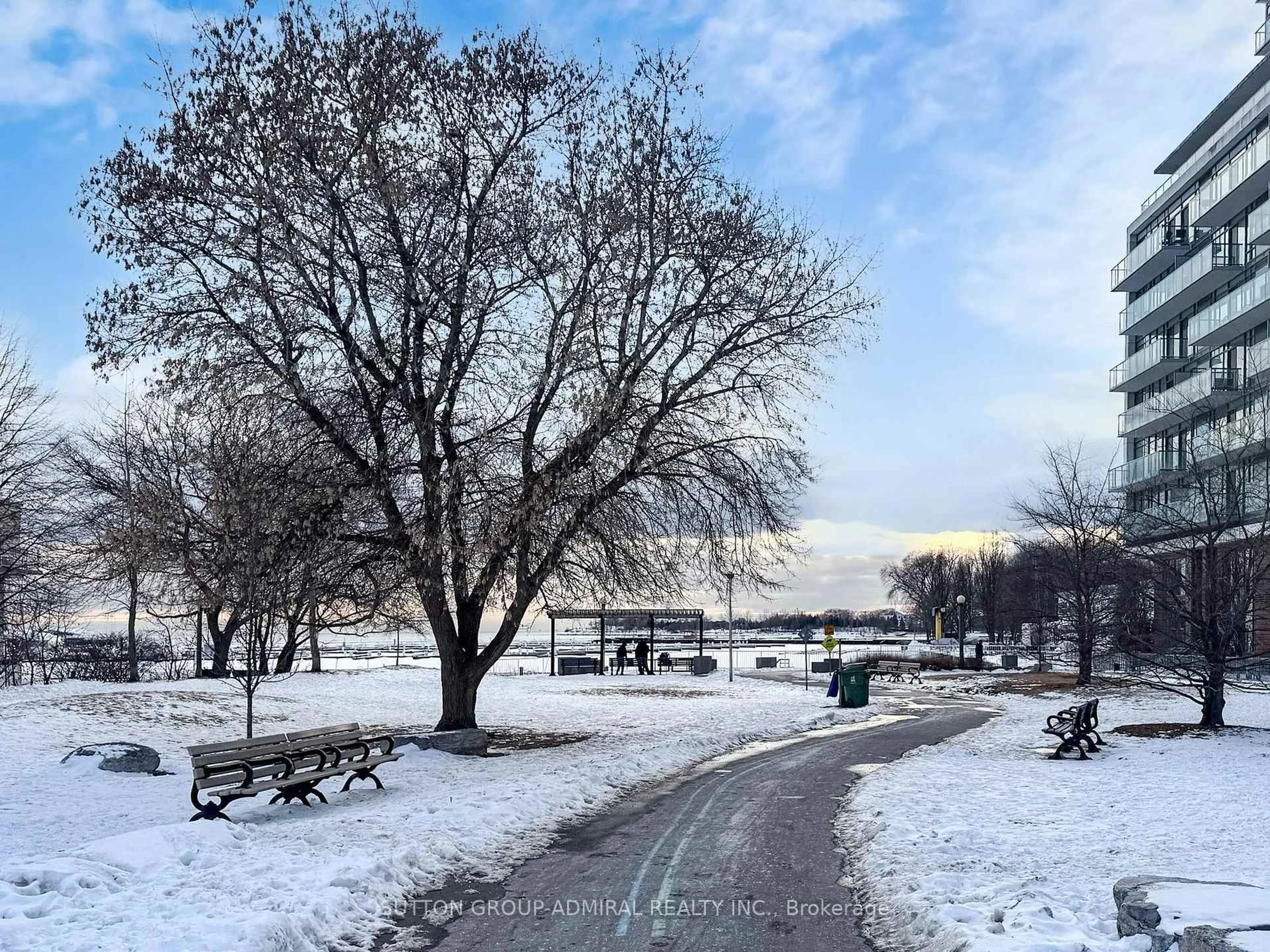 Blurry image for 90 Stadium Rd #1806, Toronto Ontario M5V 3W5