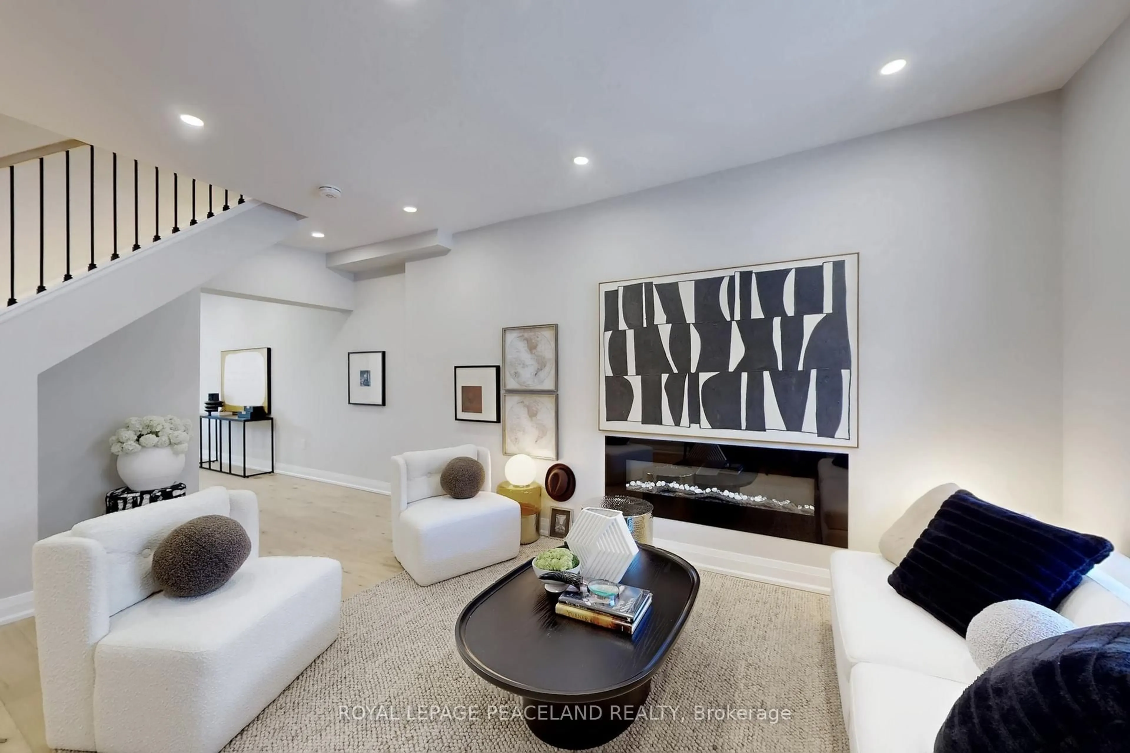 Living room with furniture, unknown for 101 Marchmount Rd, Toronto Ontario M6G 2B2