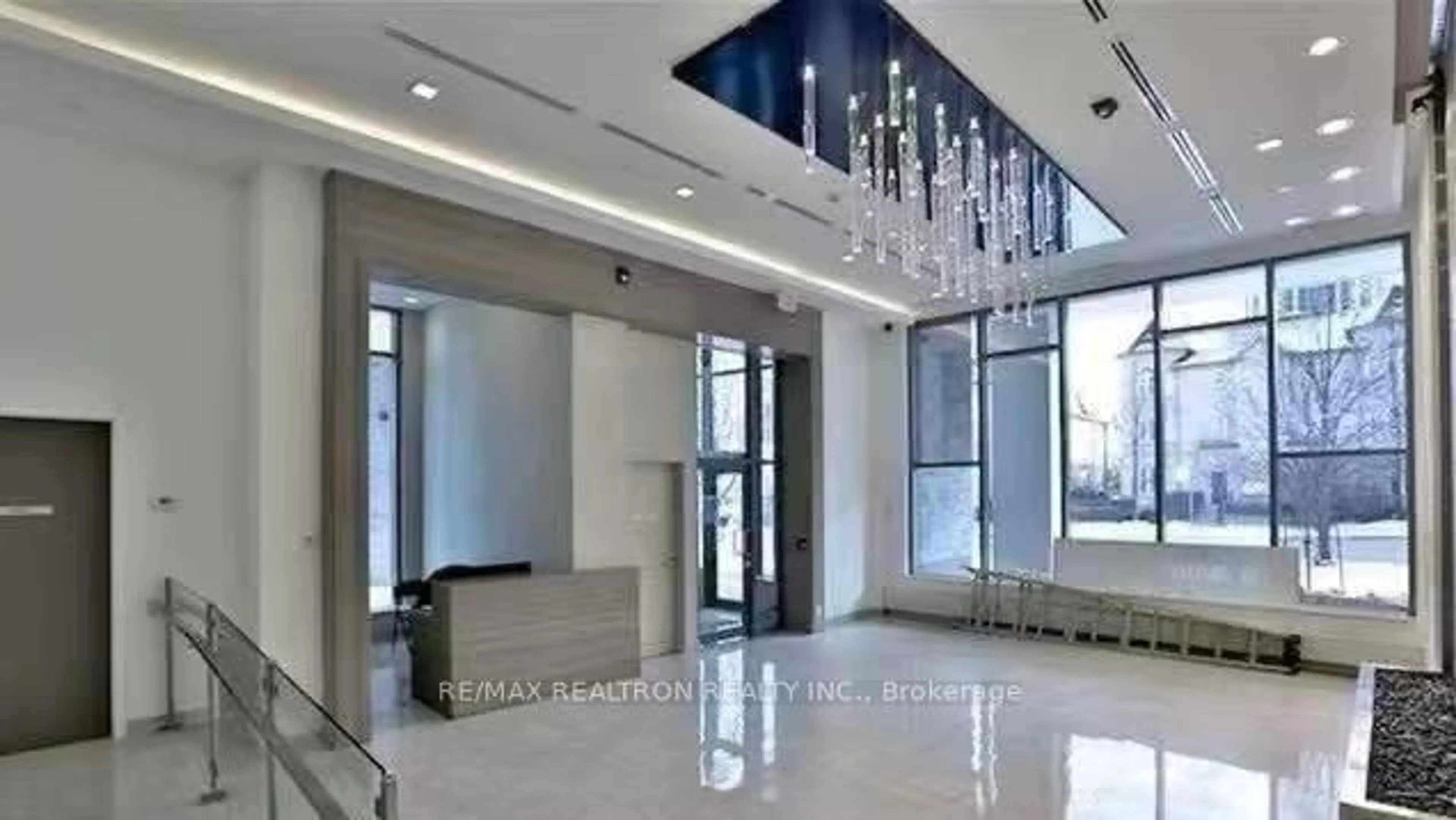 Indoor foyer for 28 Avondale Ave #1102, Toronto Ontario M2N 0K2