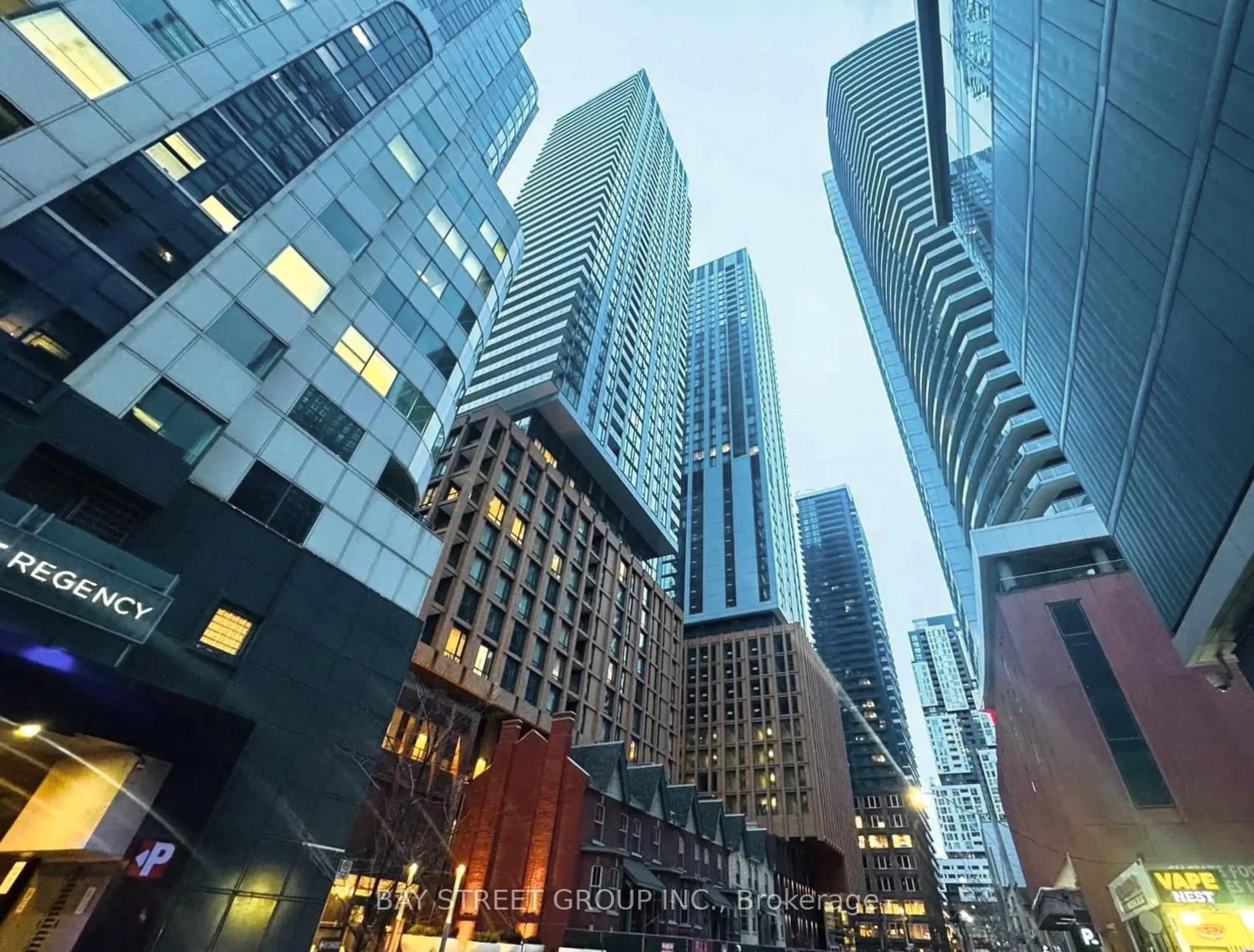 Unknown for 8 Widmer St #2508, Toronto Ontario M5V 0W6