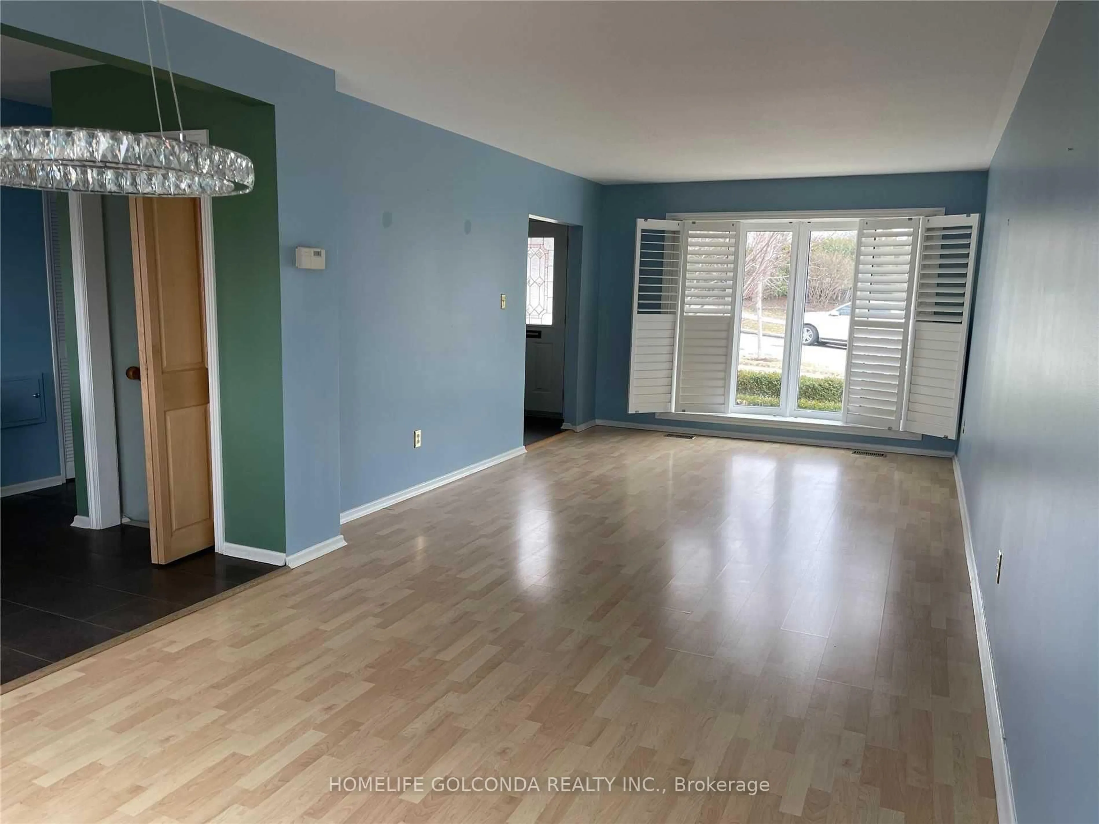 A pic of a room for 24 Meadowglade Cres, Toronto Ontario M2J 1C7