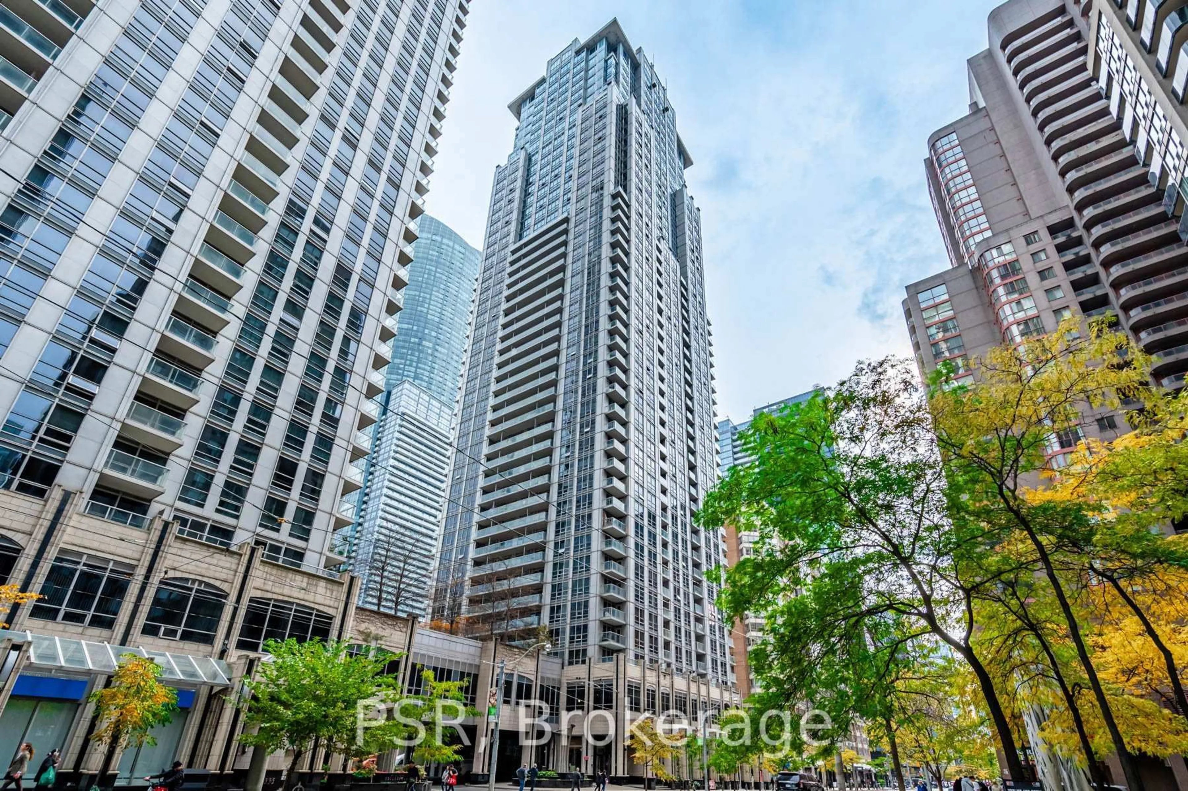 Unknown for 761 Bay St #2414, Toronto Ontario M5G 2R2