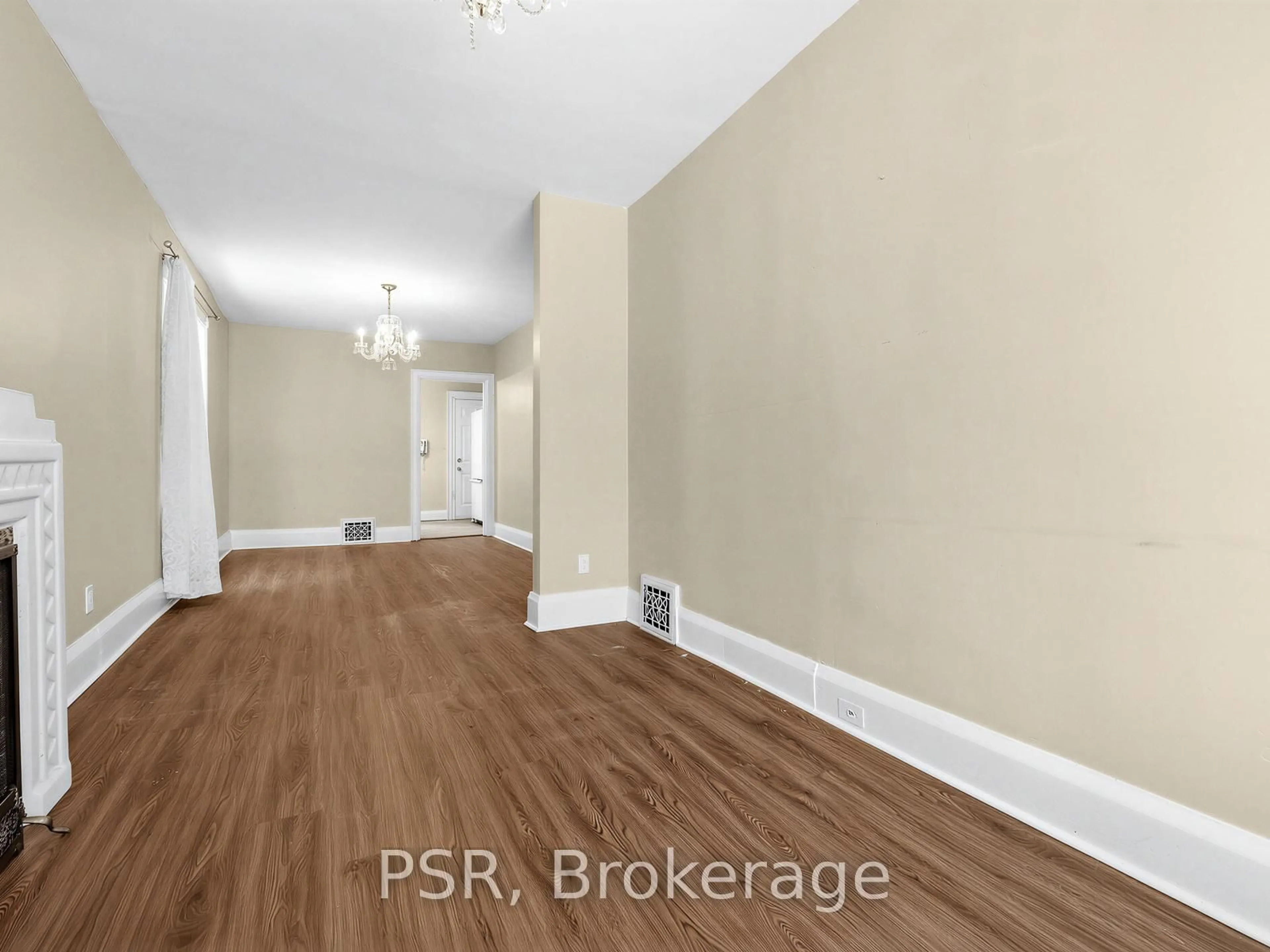 A pic of a room for 459 Manor Rd, Toronto Ontario M4S 1T3