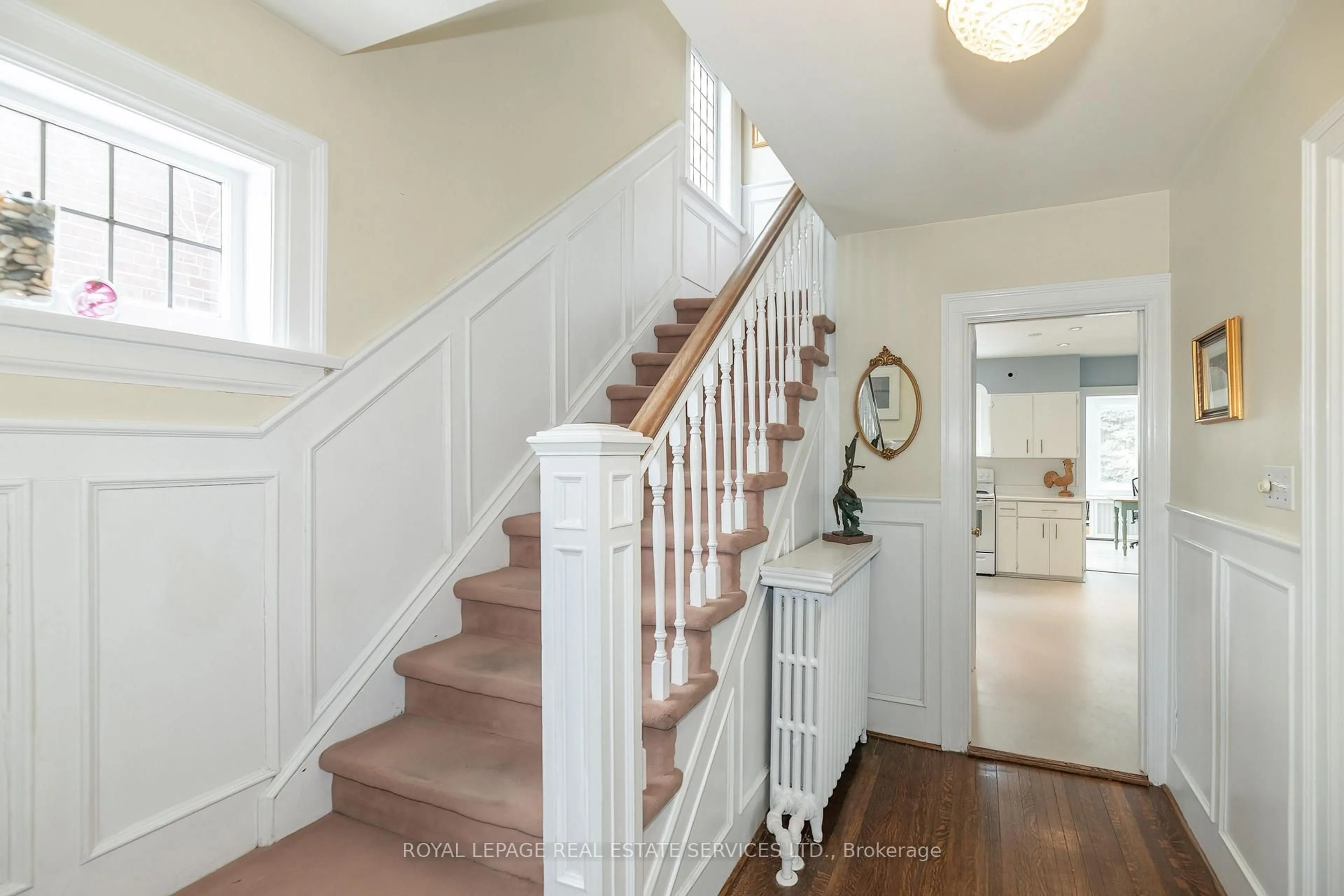 Unknown for 416 Rosemary Rd, Toronto Ontario M5P 3E5