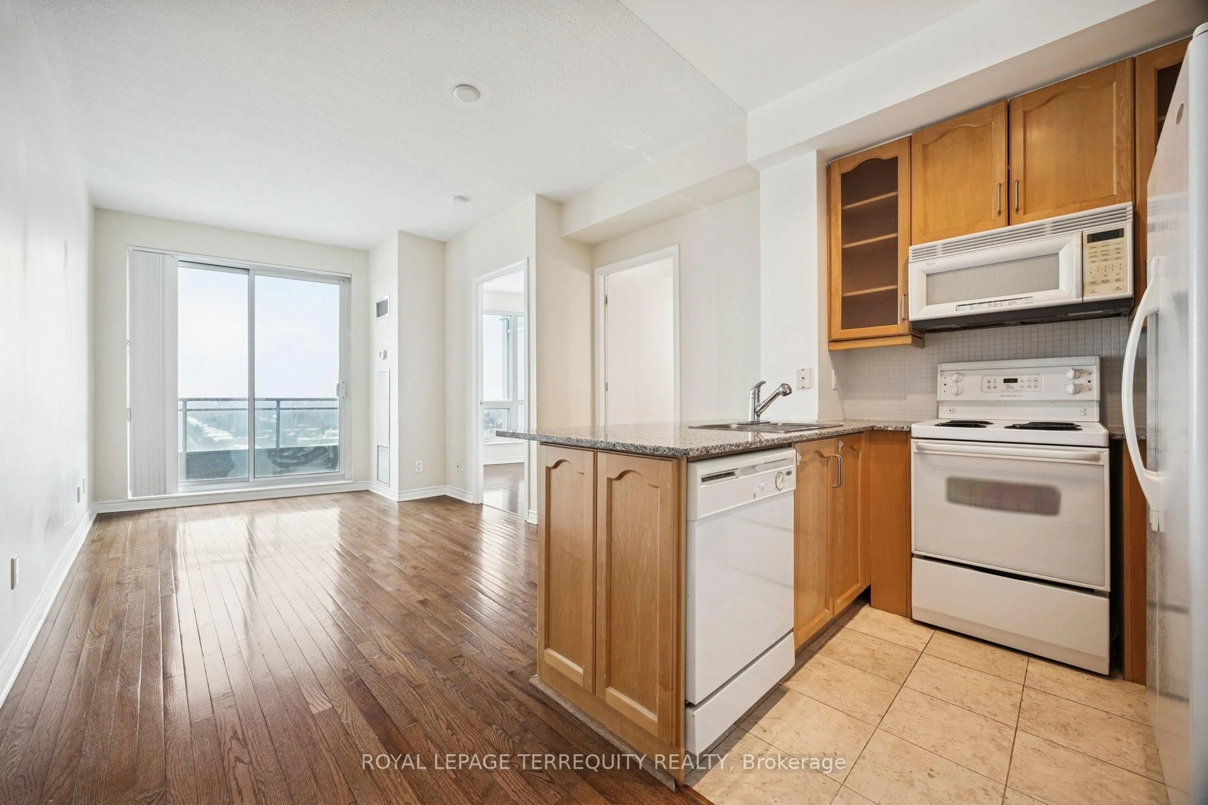 Standard kitchen, unknown for 60 Byng Ave ##1509, Toronto Ontario M2N 7K3