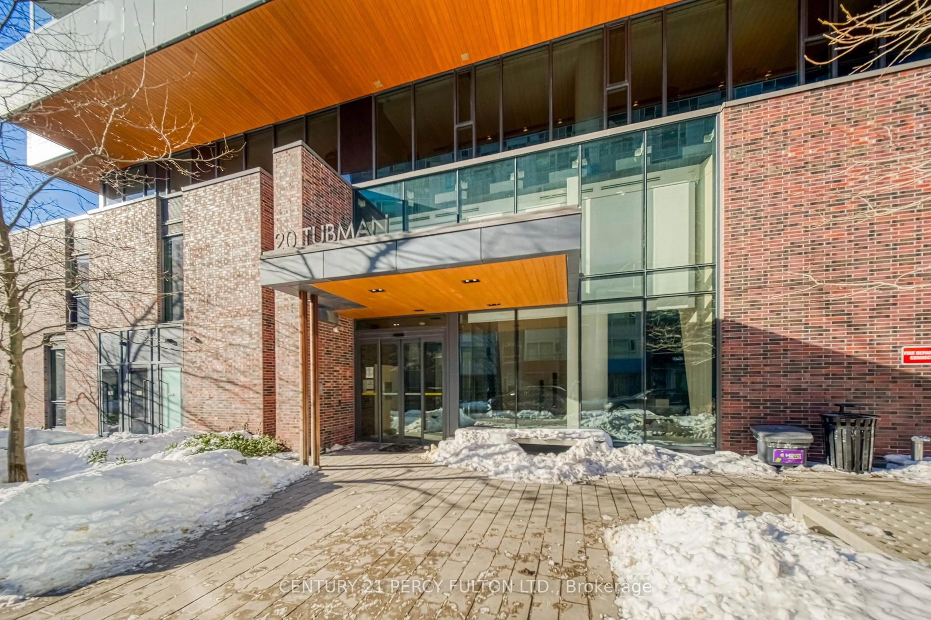 Indoor foyer for 20 Tubman Ave #513, Toronto Ontario M5A 0M8