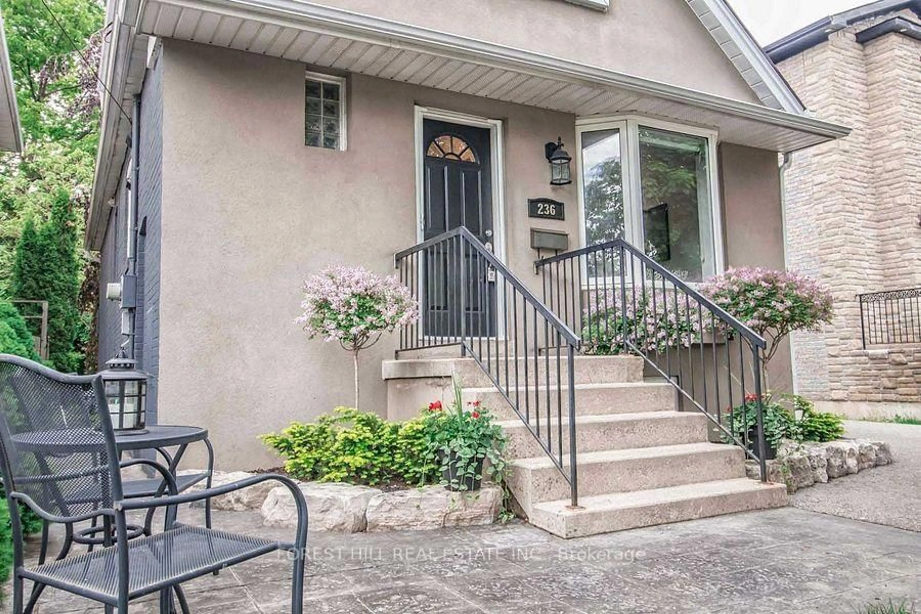 Unknown for 236 Cameron Ave, Toronto Ontario M2N 1E7