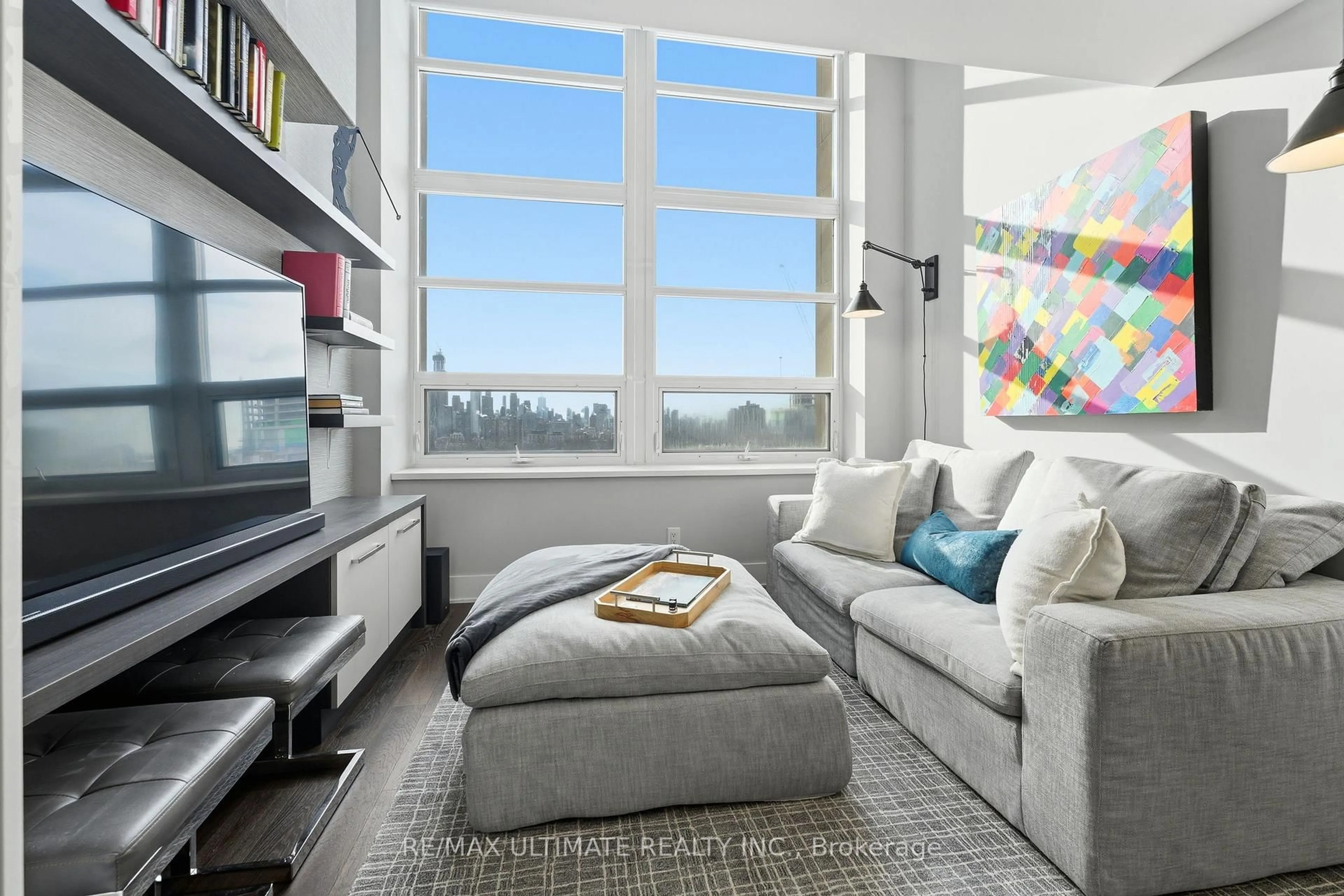 Living room with furniture, unknown for 111 St Clair Ave #811, Toronto Ontario M4V 1N5