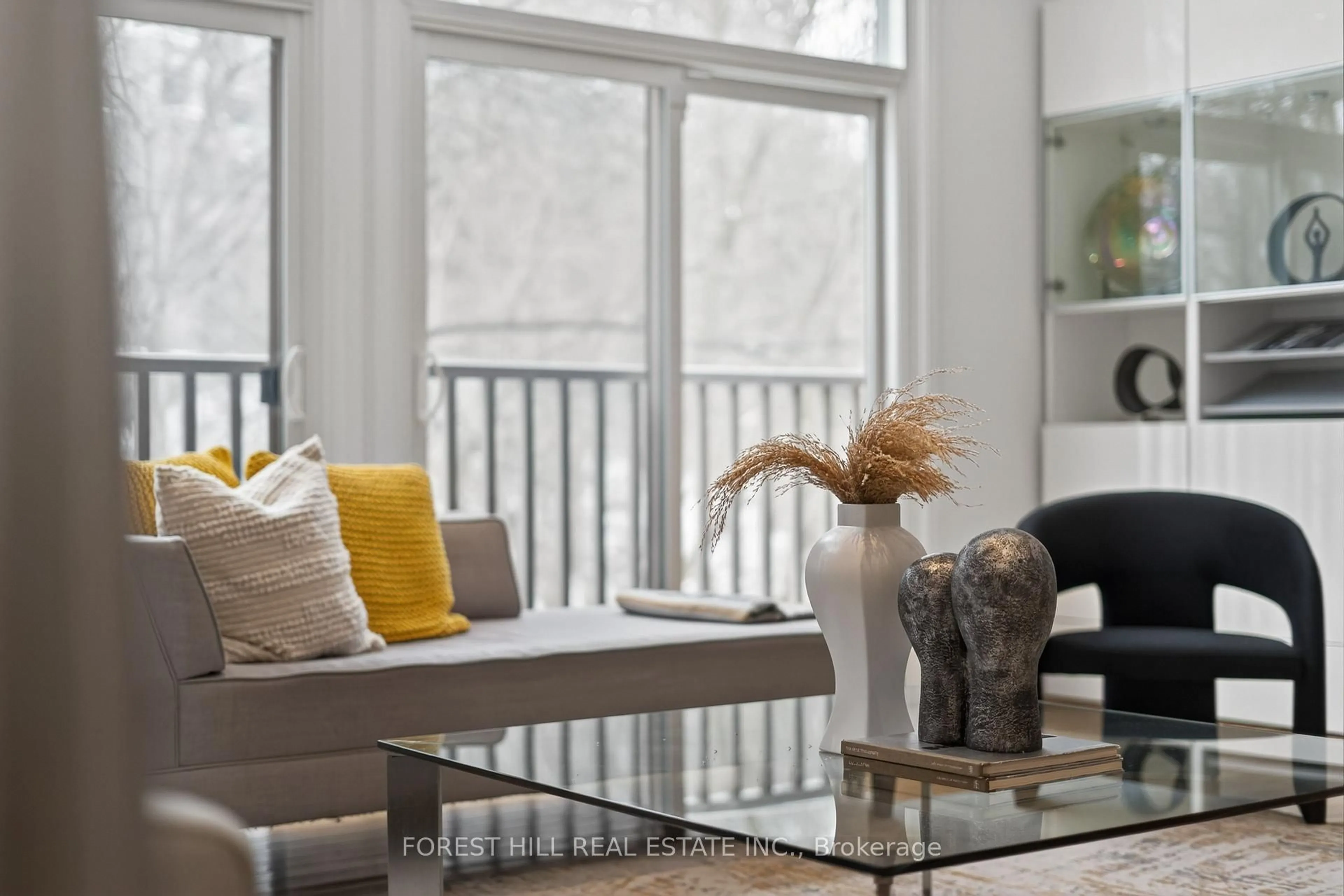 Living room with furniture, unknown for 37 Rainbow Creek Way, Toronto Ontario M2K 2T9