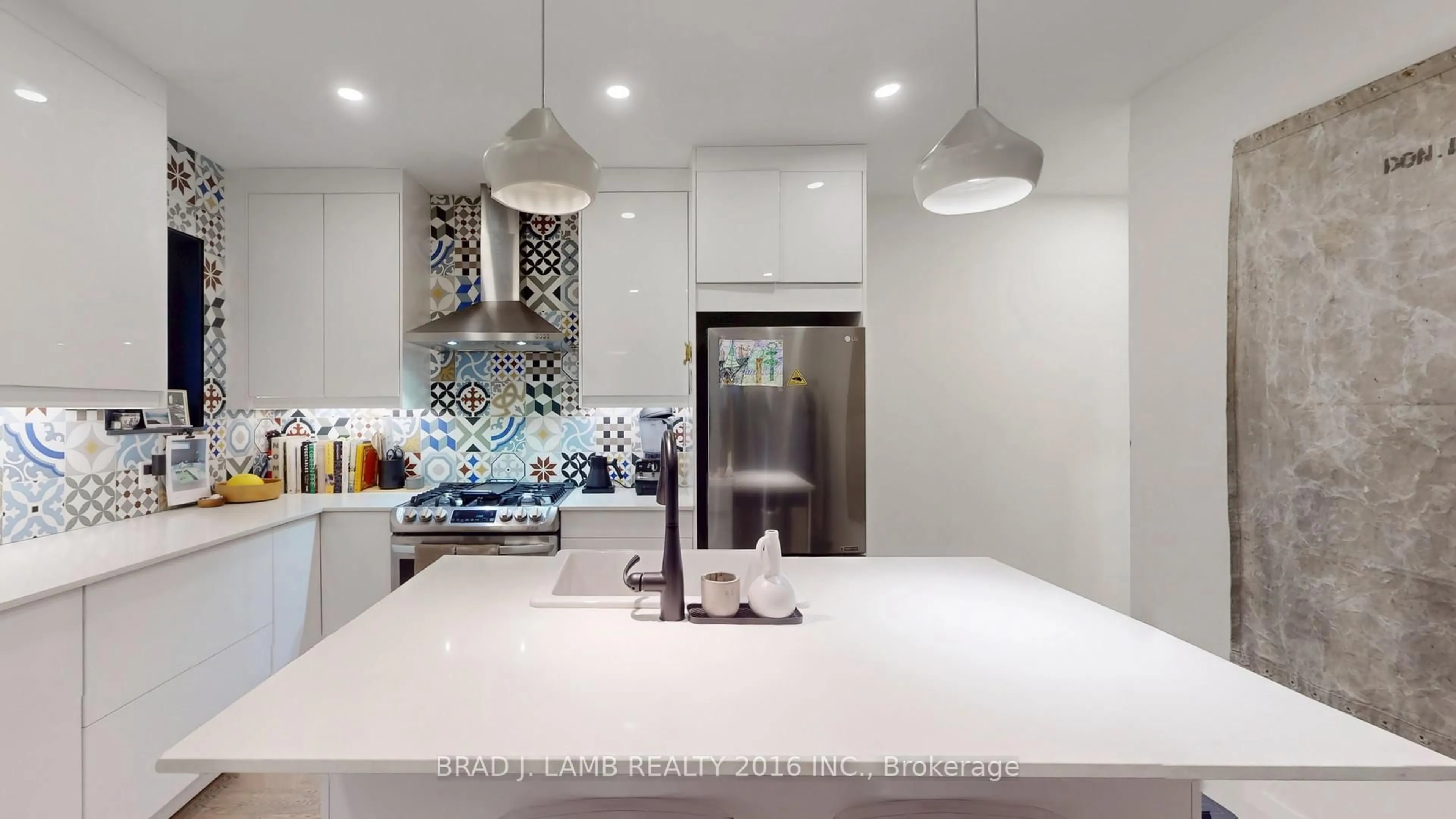 Contemporary kitchen, ceramic/tile floor for 1558 A Davenport Rd, Toronto Ontario M6H 2J1