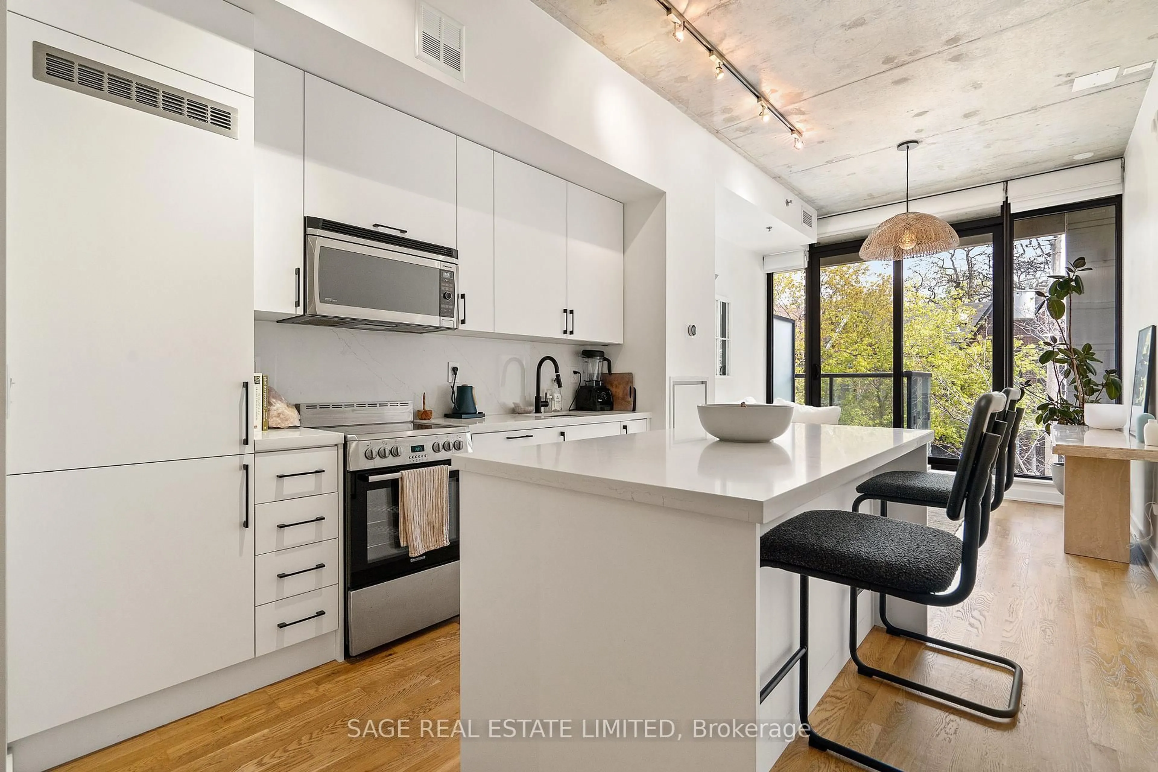 Open concept kitchen, unknown for 8 Dovercourt Rd #216, Toronto Ontario M6J 0B6