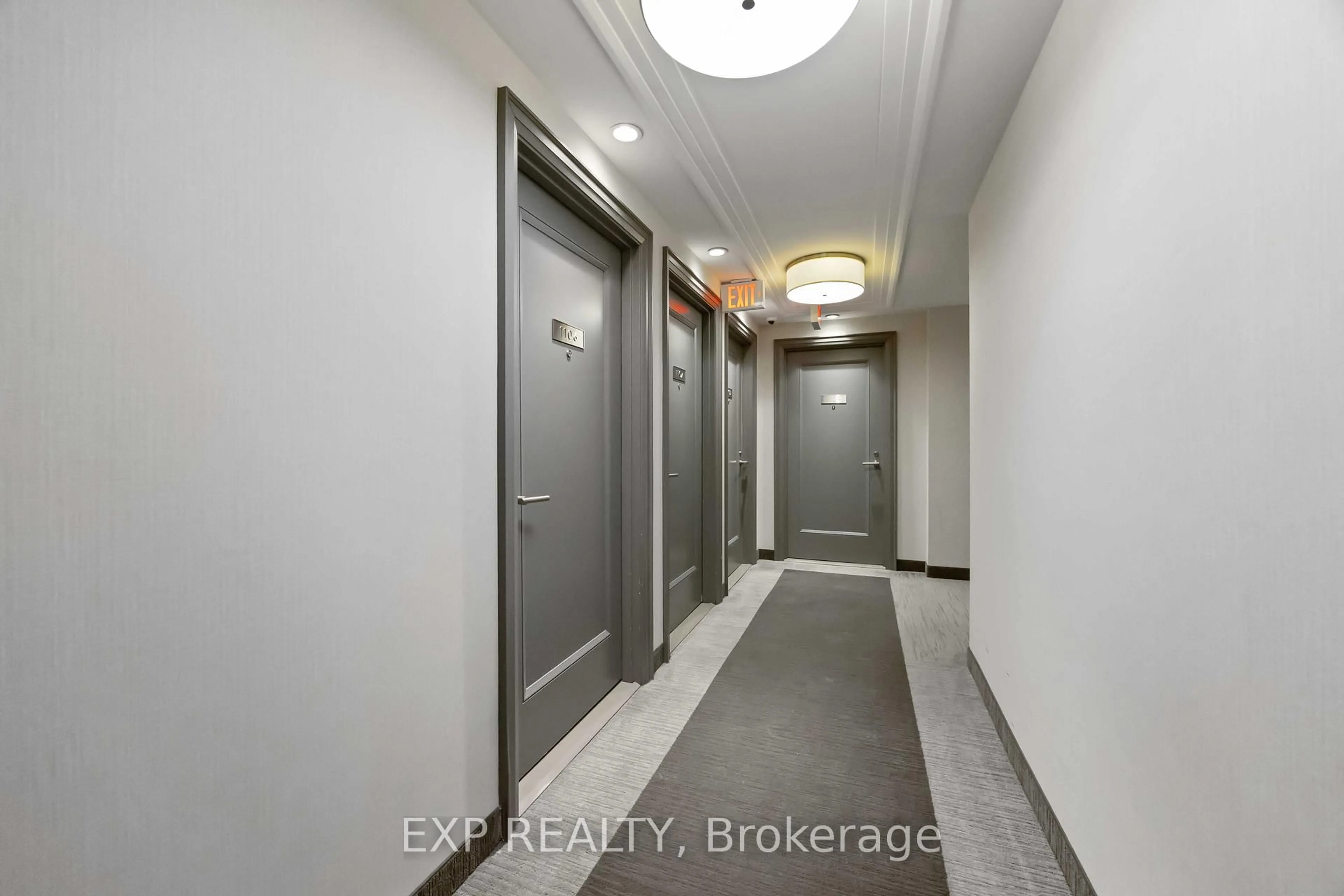 Indoor entryway for 155 Yorkville Ave #1106, Toronto Ontario M5R 1C4