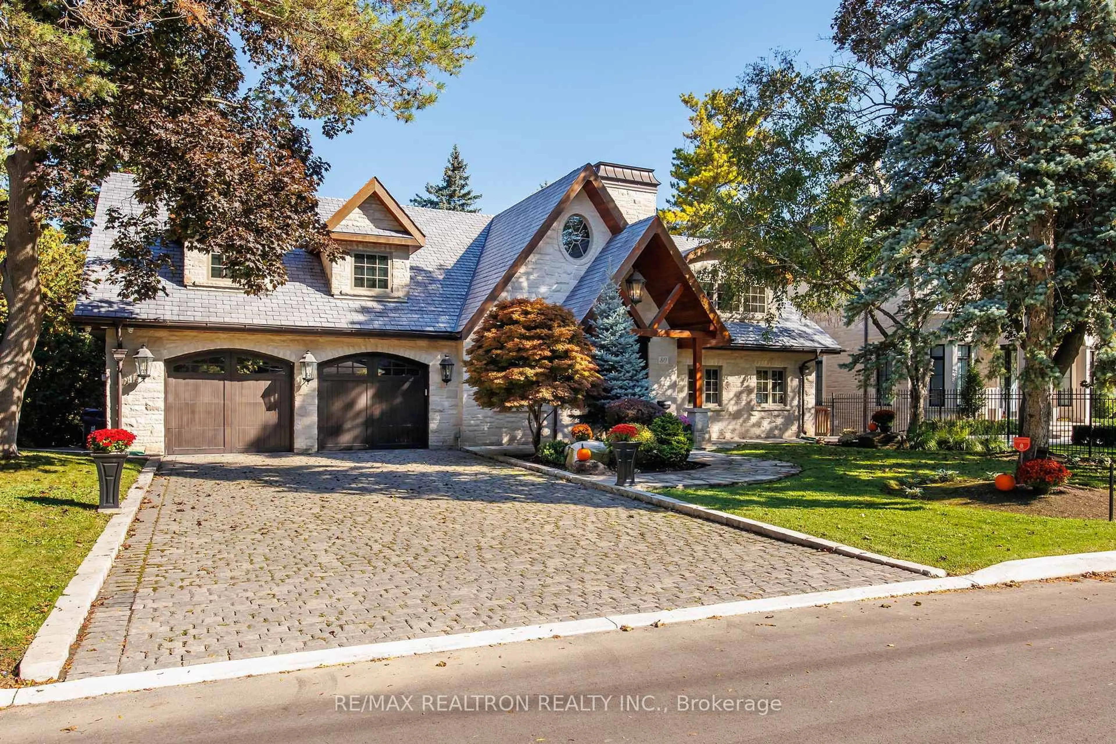 Home with brick exterior material, street for 80 Forest Grove Dr, Toronto Ontario M2K 1Z7