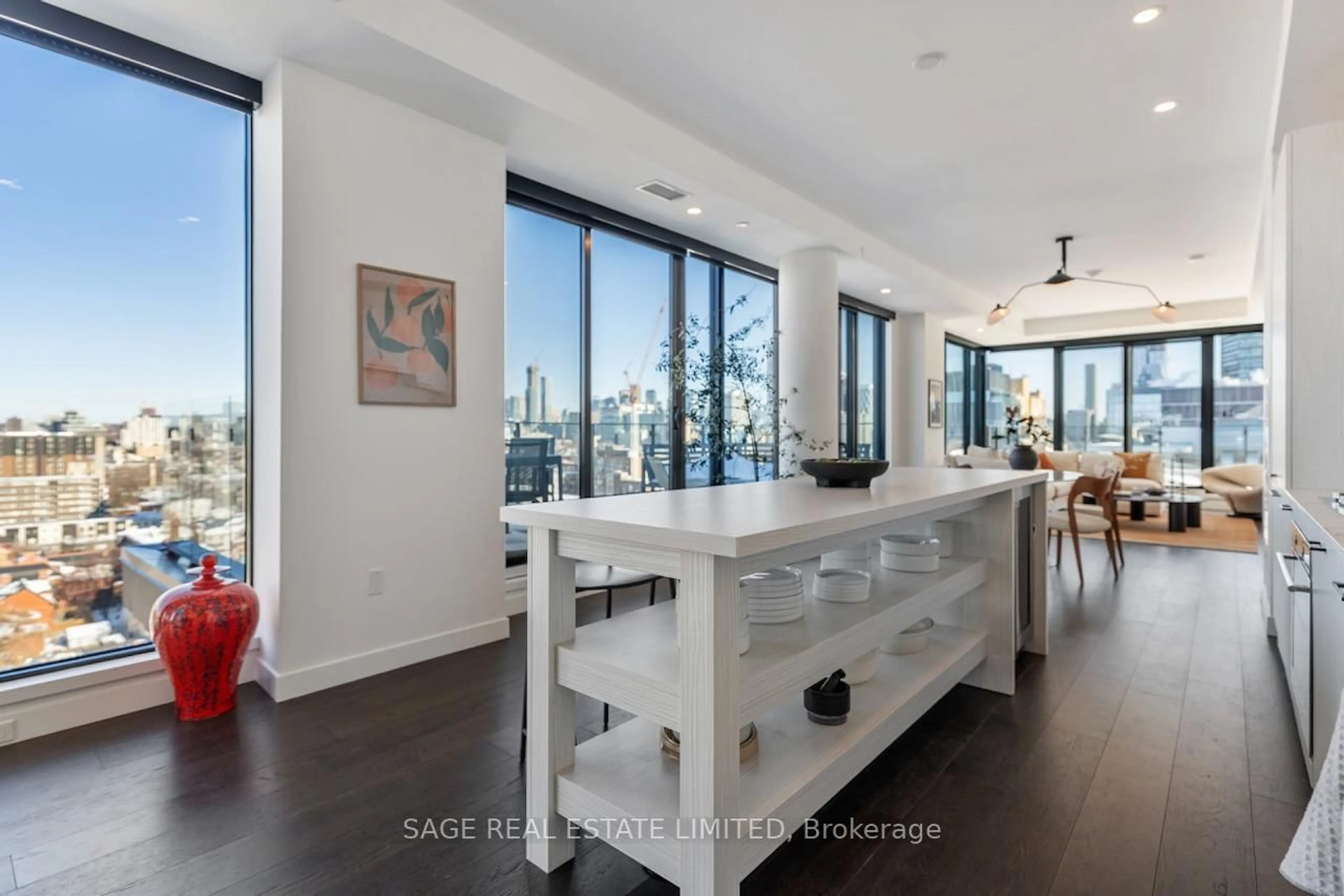 Open concept kitchen, unknown for 505 Richmond St #1309, Toronto Ontario M5V 3N4