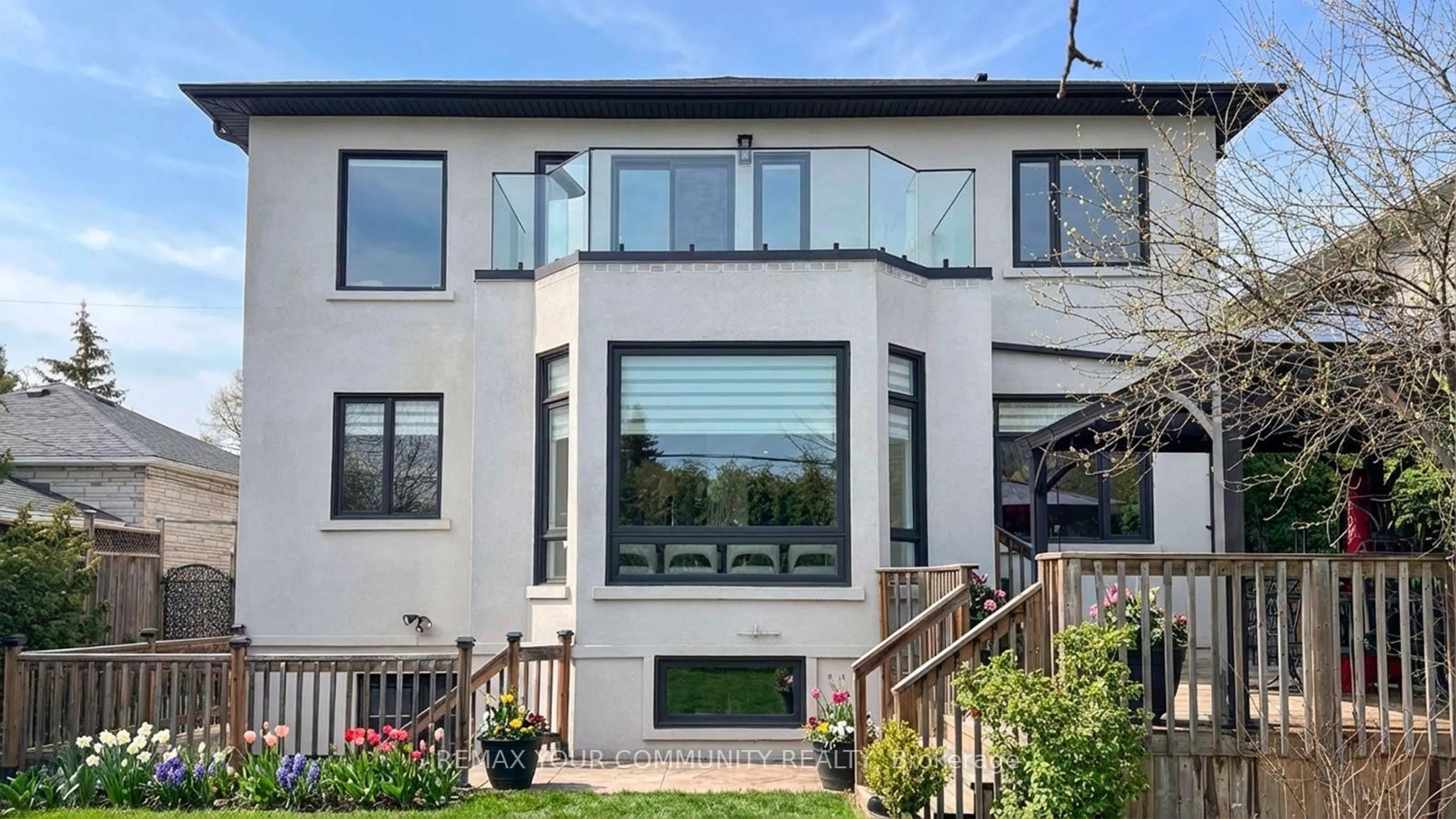 Home with brick exterior material, unknown for 187 Patricia Ave, Toronto Ontario M2M 1J6