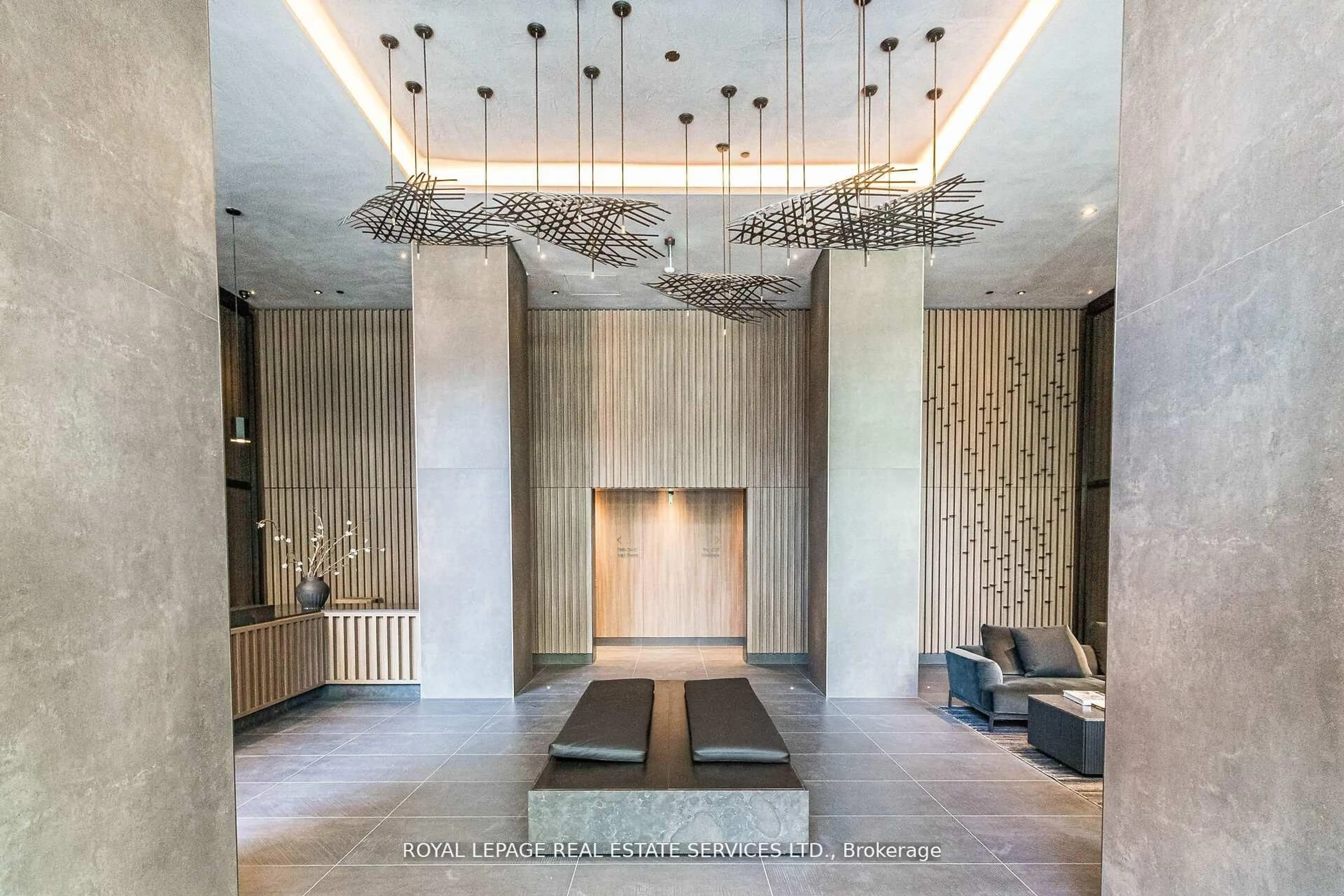 Lobby for 55 Charles St #3904, Toronto Ontario M4Y 0J1