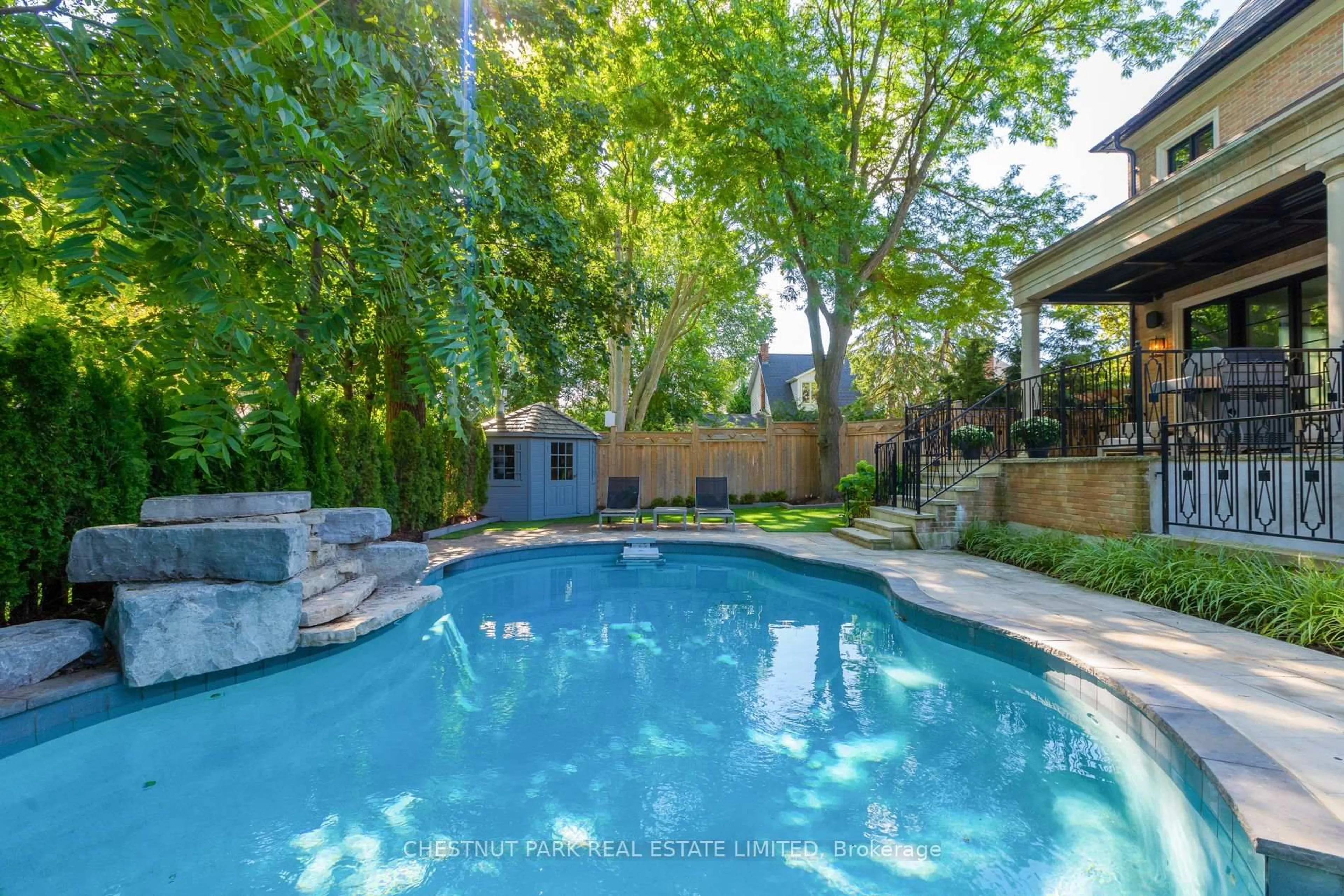 Pool for 55 De Vere Gdns, Toronto Ontario M5M 3E8