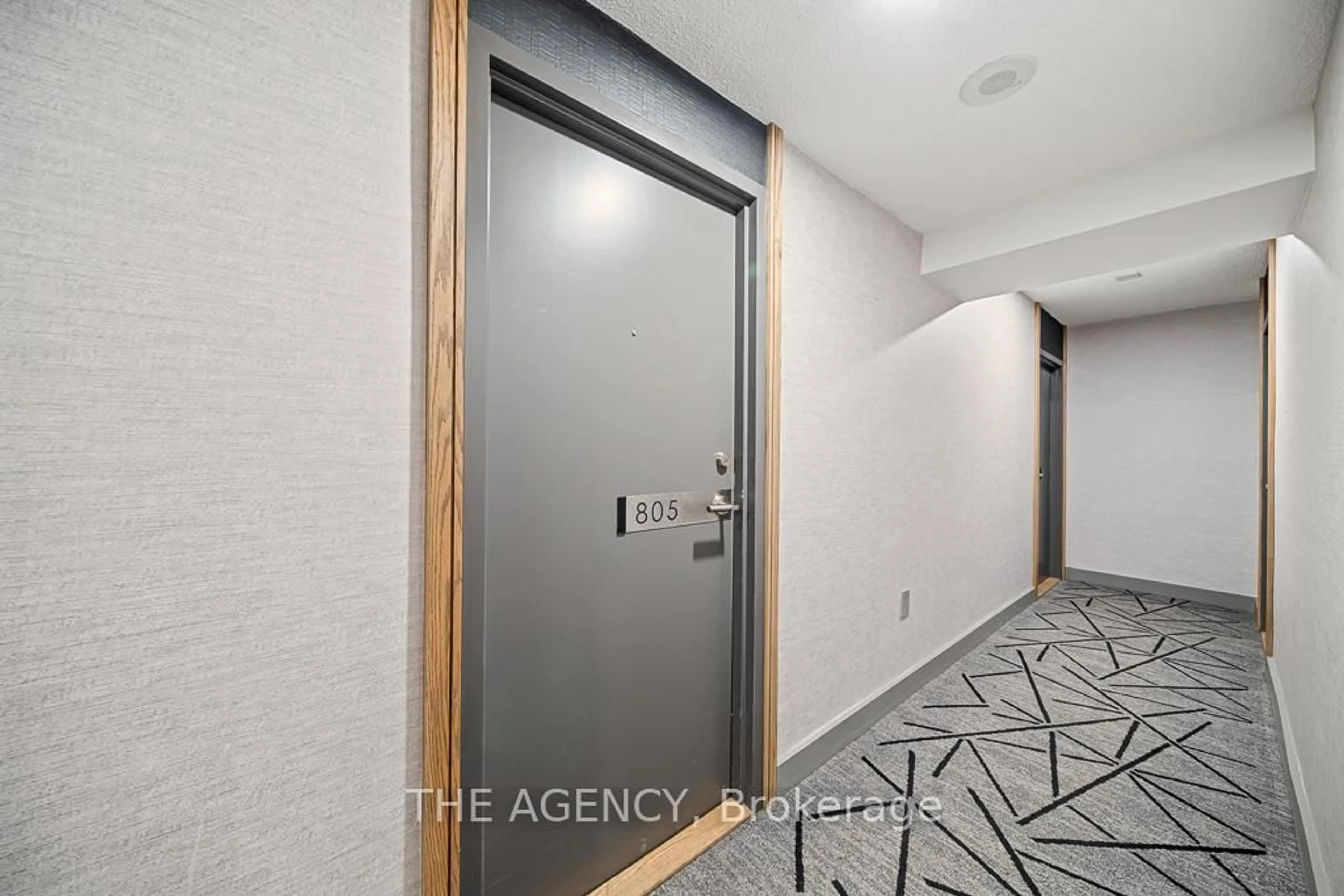 Indoor foyer for 25 Telegram Mews #805, Toronto Ontario M5V 3Z1